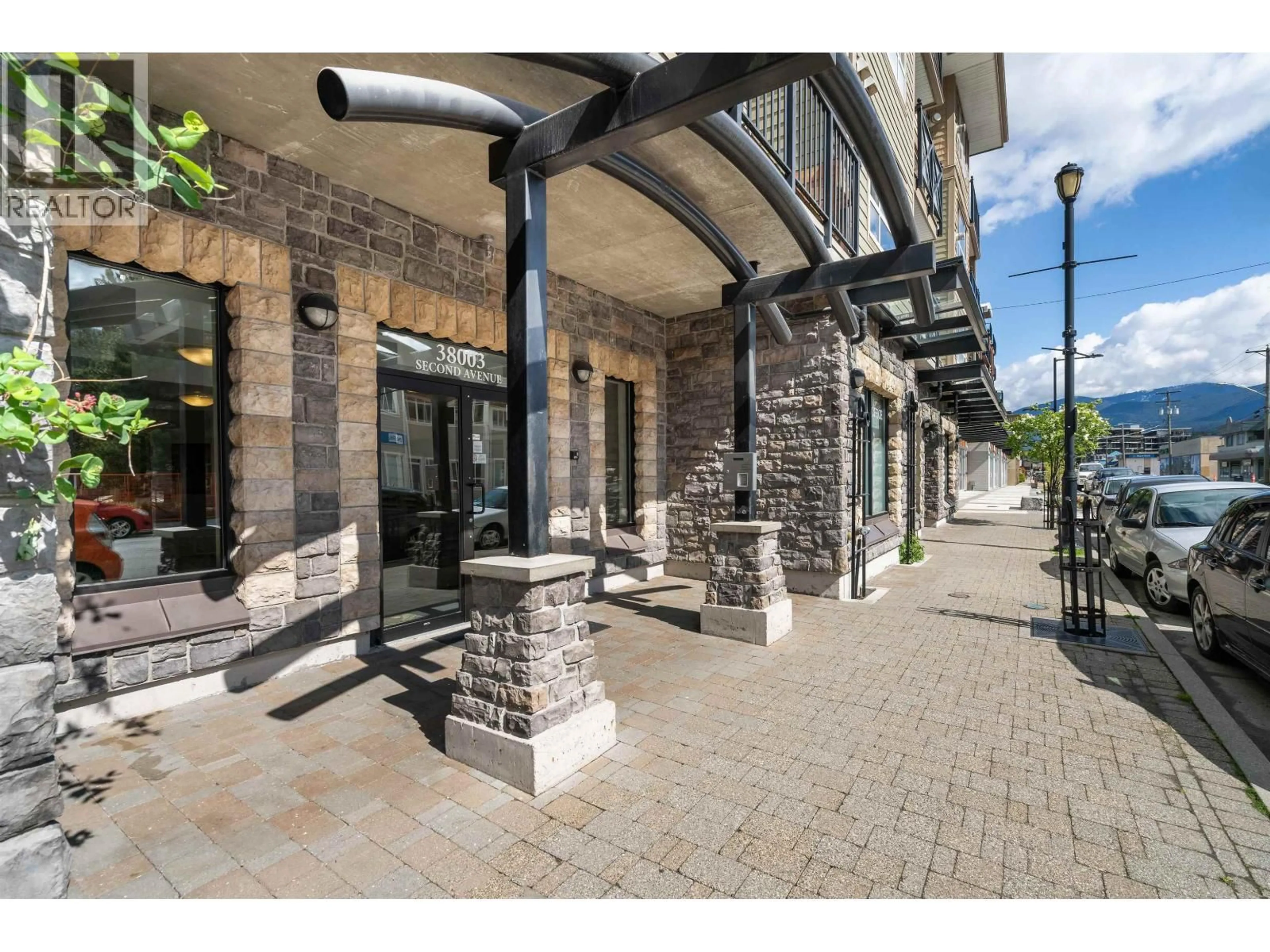 Unknown for 202 - 38003 SECOND AVENUE, Squamish British Columbia V8B0C4