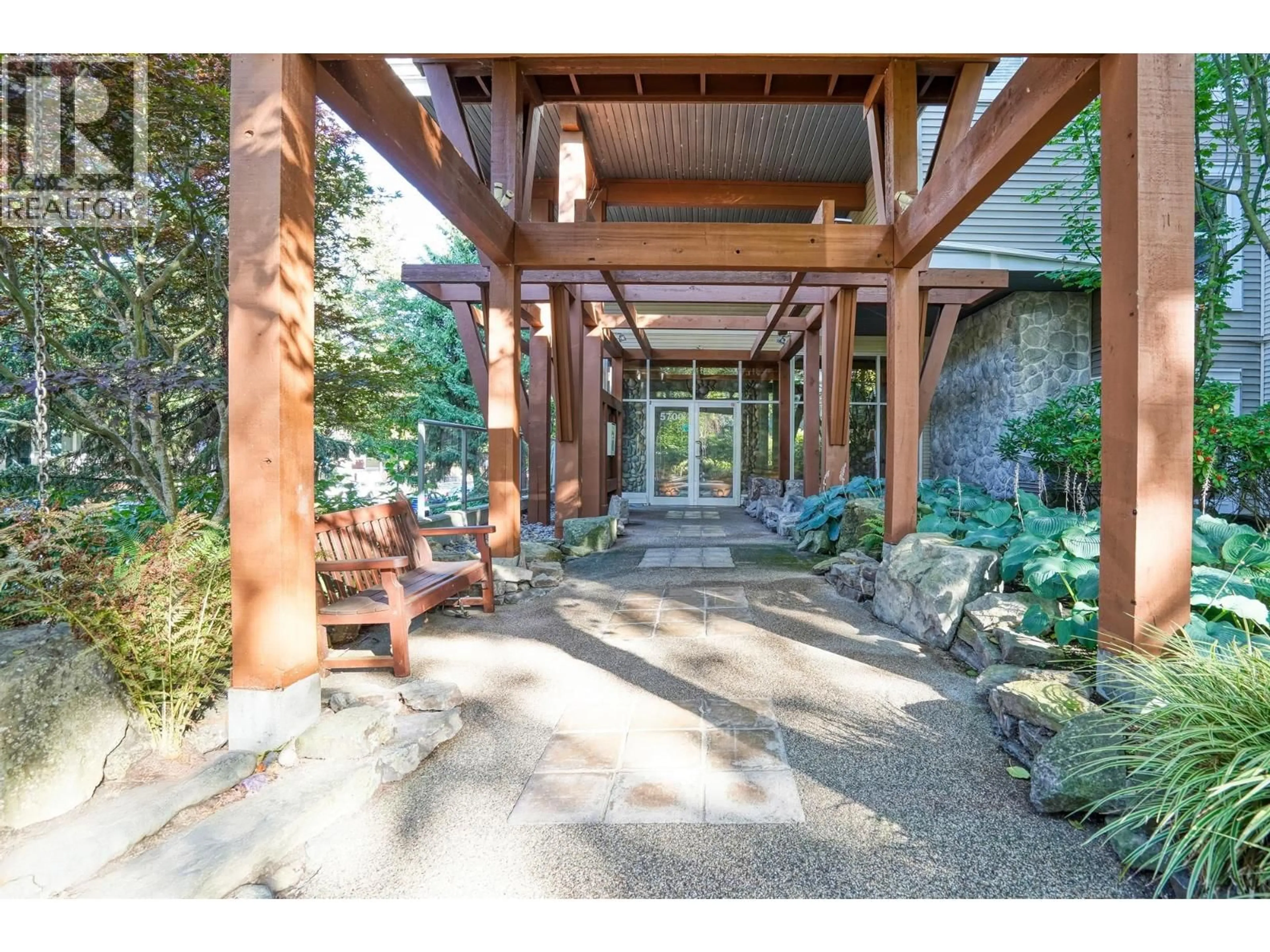 Indoor foyer for 329 - 5700 ANDREWS ROAD, Richmond British Columbia V7E6N7