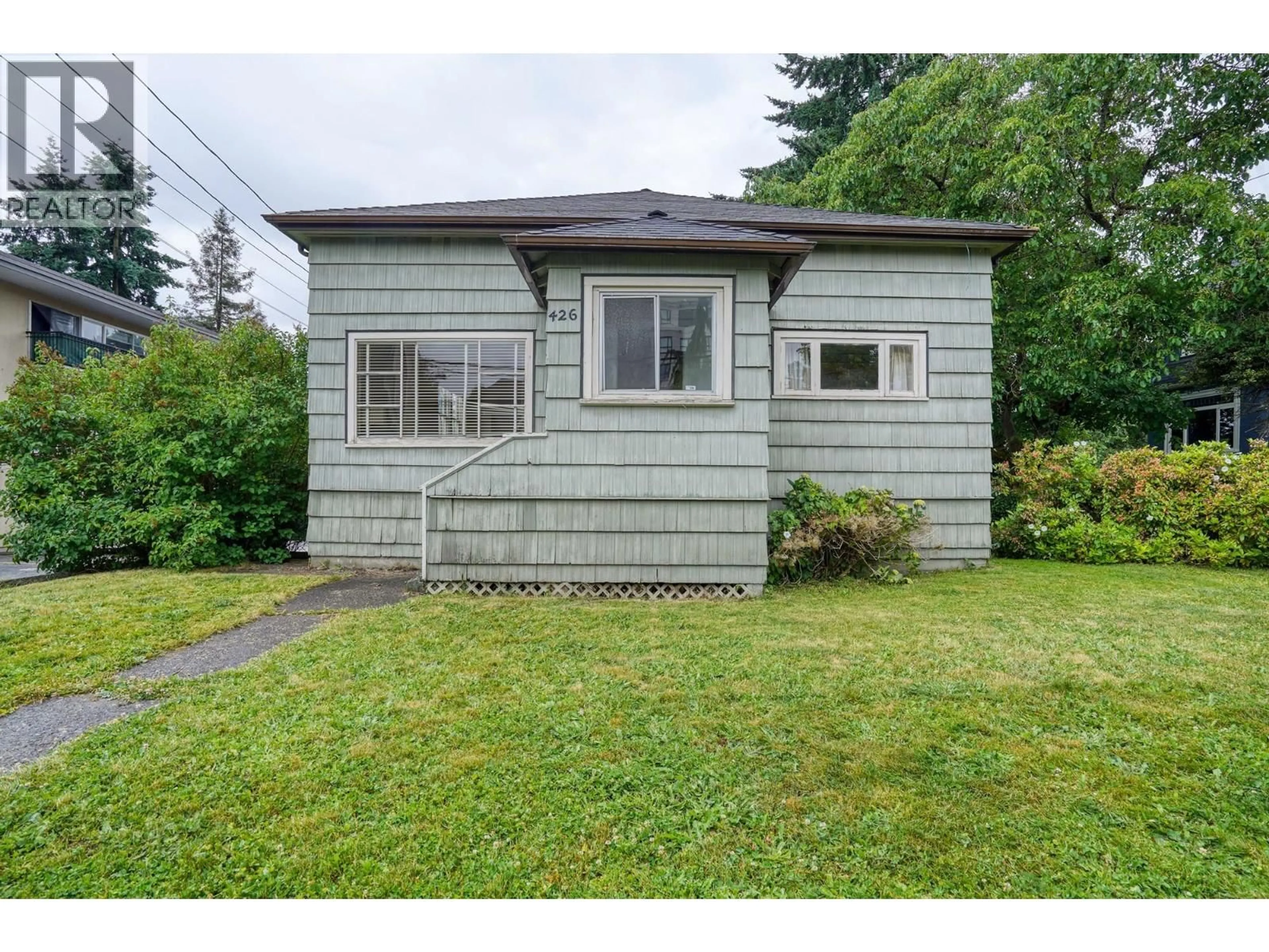 Unknown for 426 SEVENTH STREET, New Westminster British Columbia V3M3L3