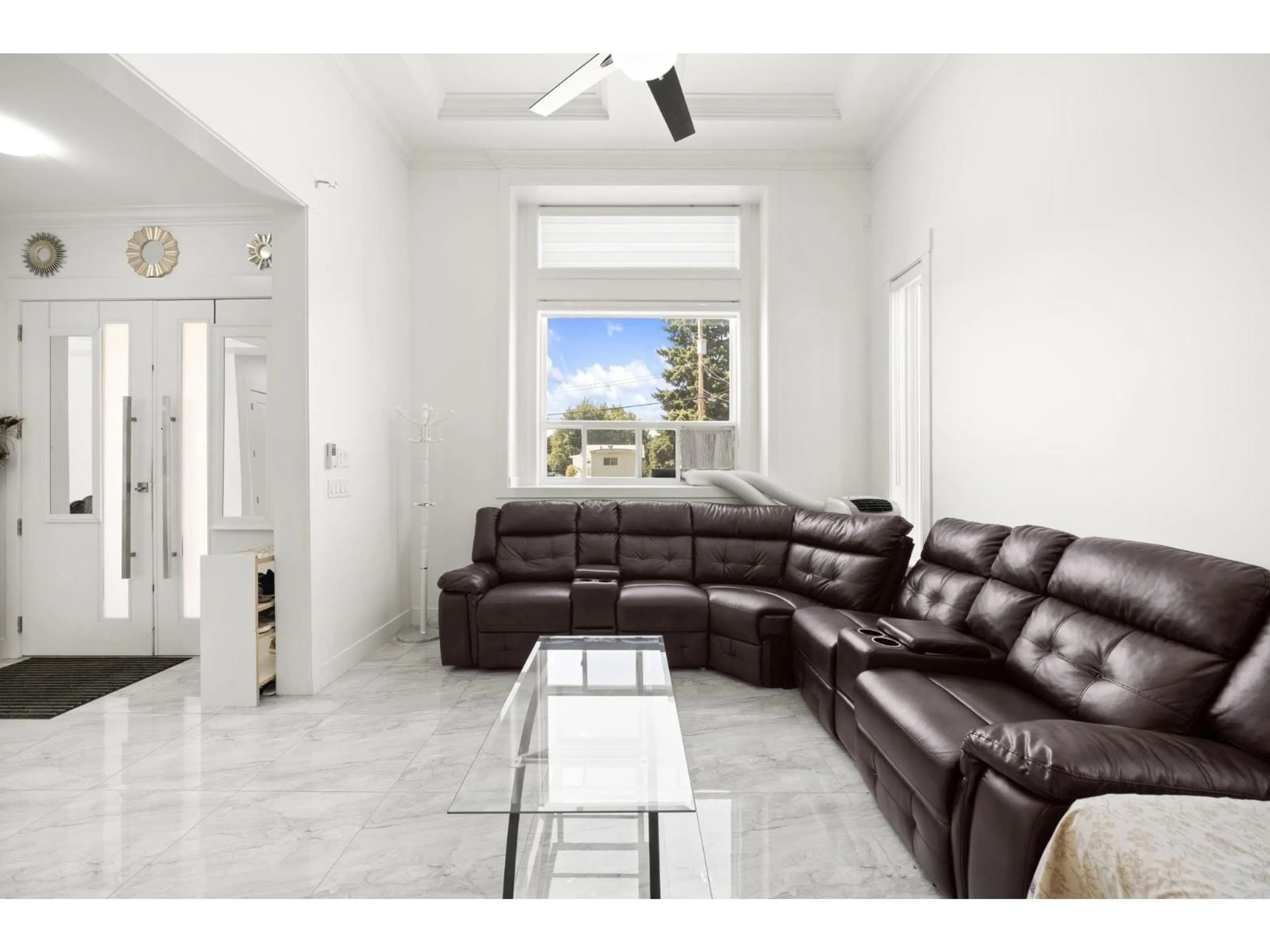 Living room with furniture, unknown for 1 - 7532 MELVILLE STREET, Chilliwack British Columbia V2R1L7