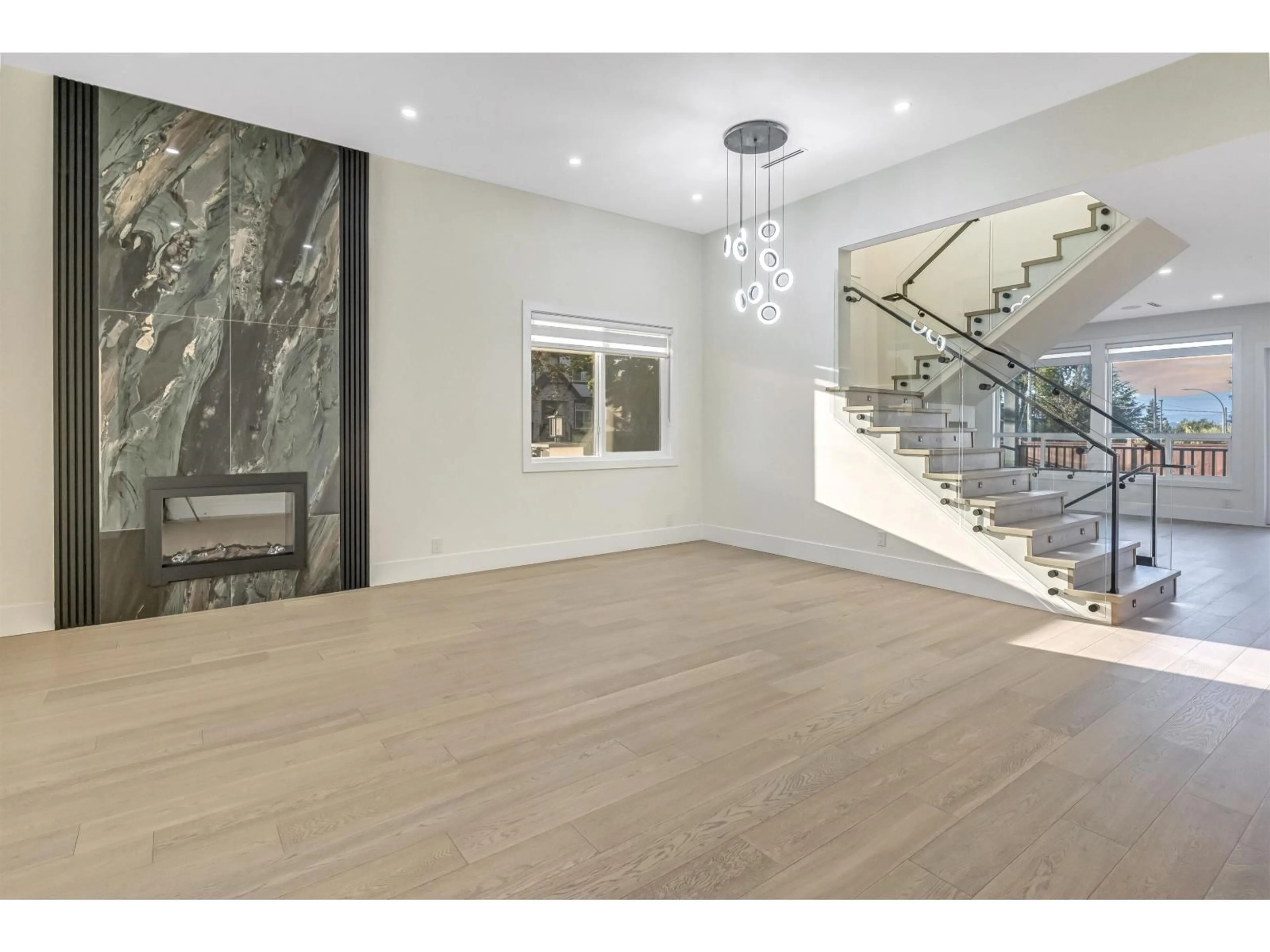 Indoor foyer for 9524 118, Delta British Columbia V4C6J5