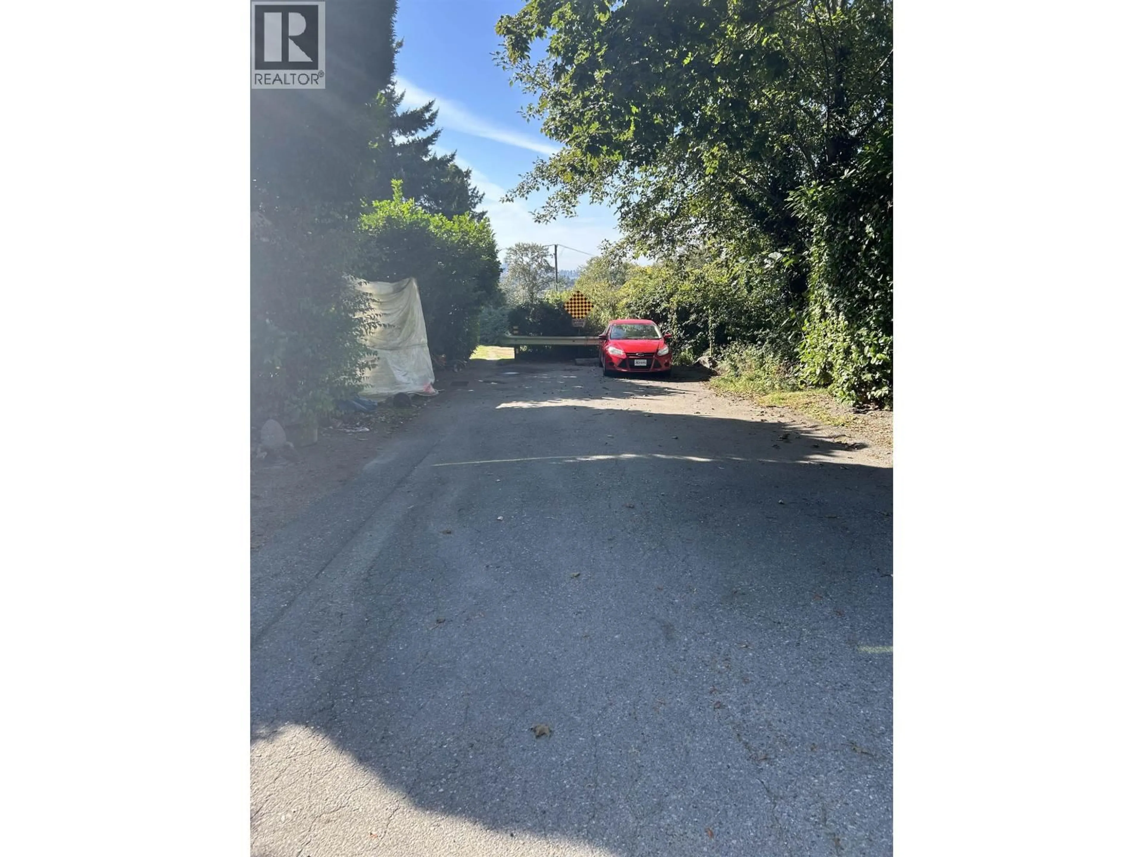 Parking for 3644 EDINBURGH STREET, Vancouver British Columbia V5K1B7