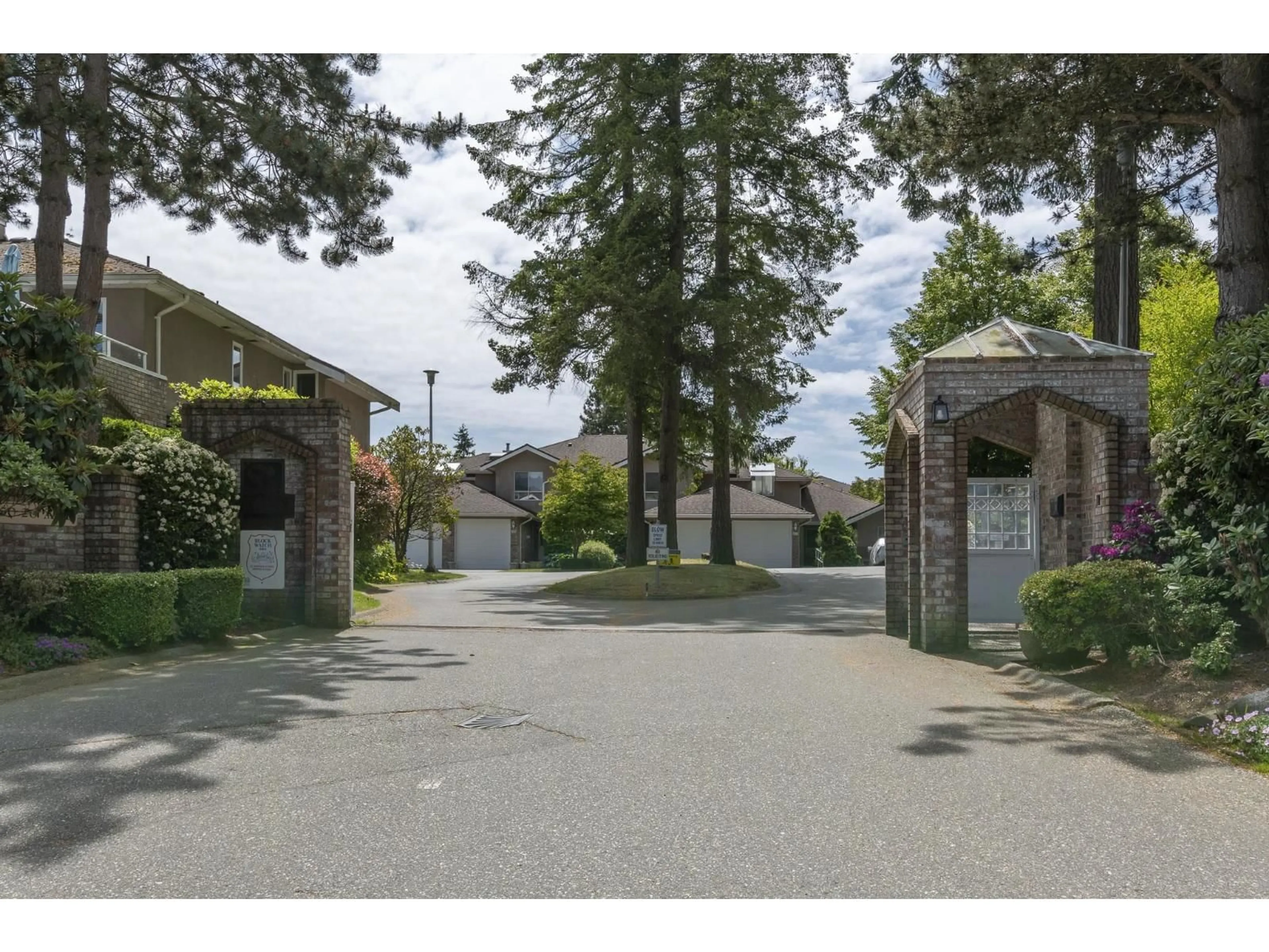 A pic from outside/outdoor area/front of a property/back of a property/a pic from drone, street for 152 - 15550 26TH, Surrey British Columbia V4P1C6