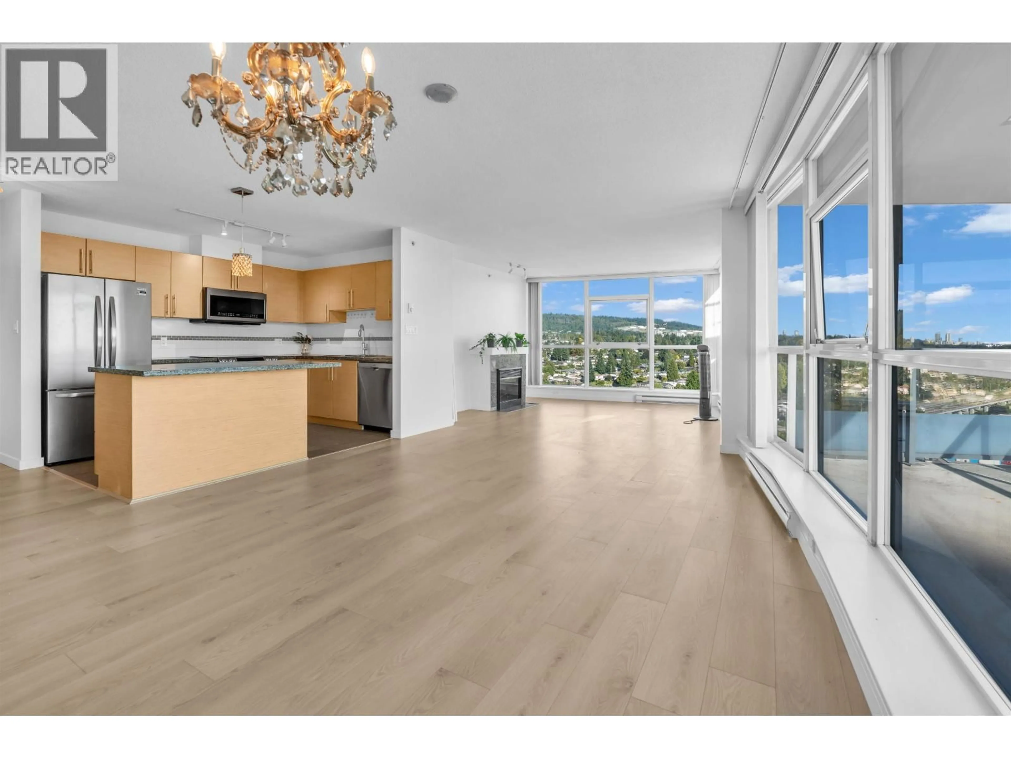 Open concept kitchen, unknown for 2203 - 2225 HOLDOM AVENUE, Burnaby British Columbia V5B0A1