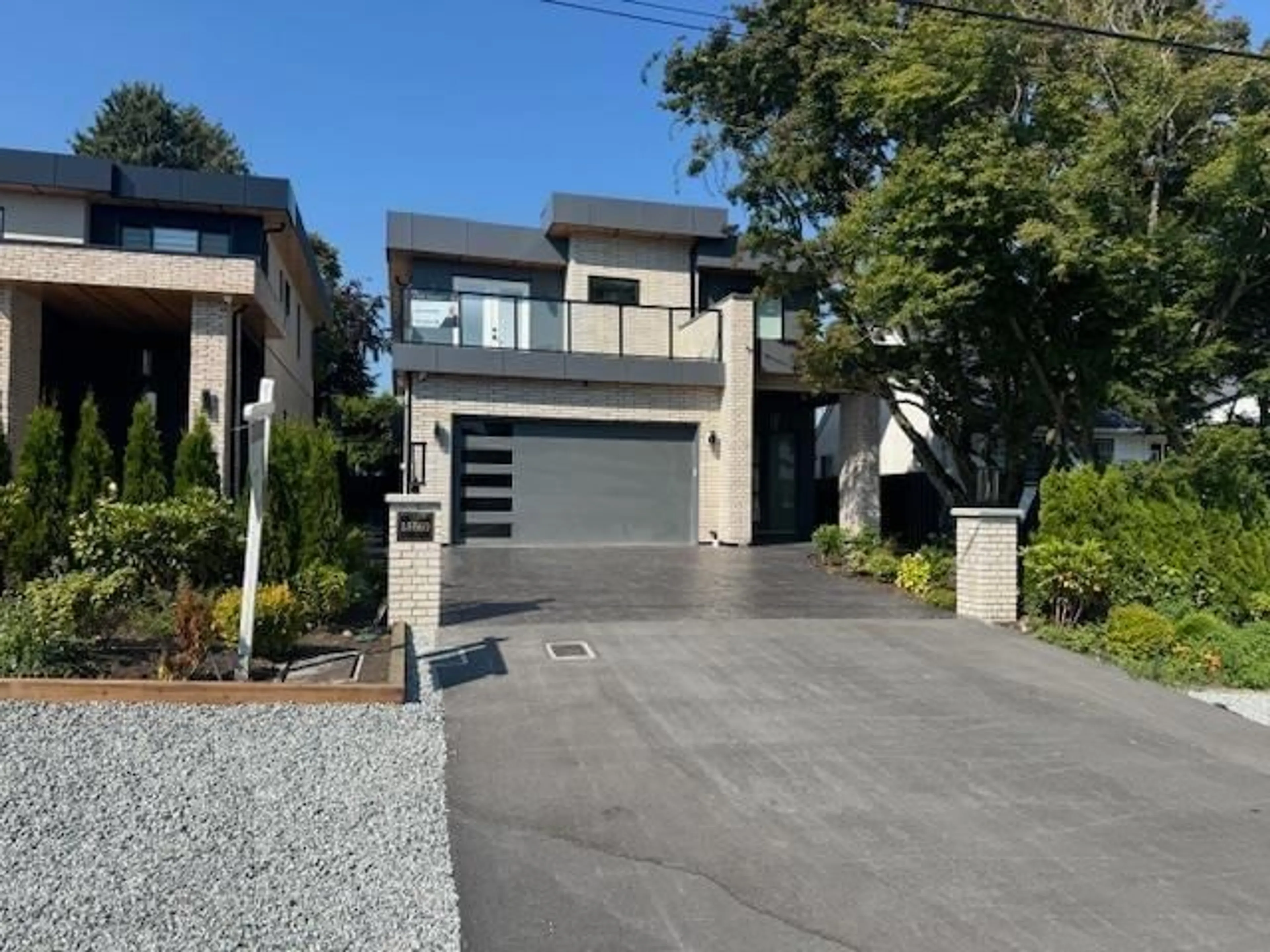 Unknown for 15569 OXENHAM, White Rock British Columbia V4B2J2