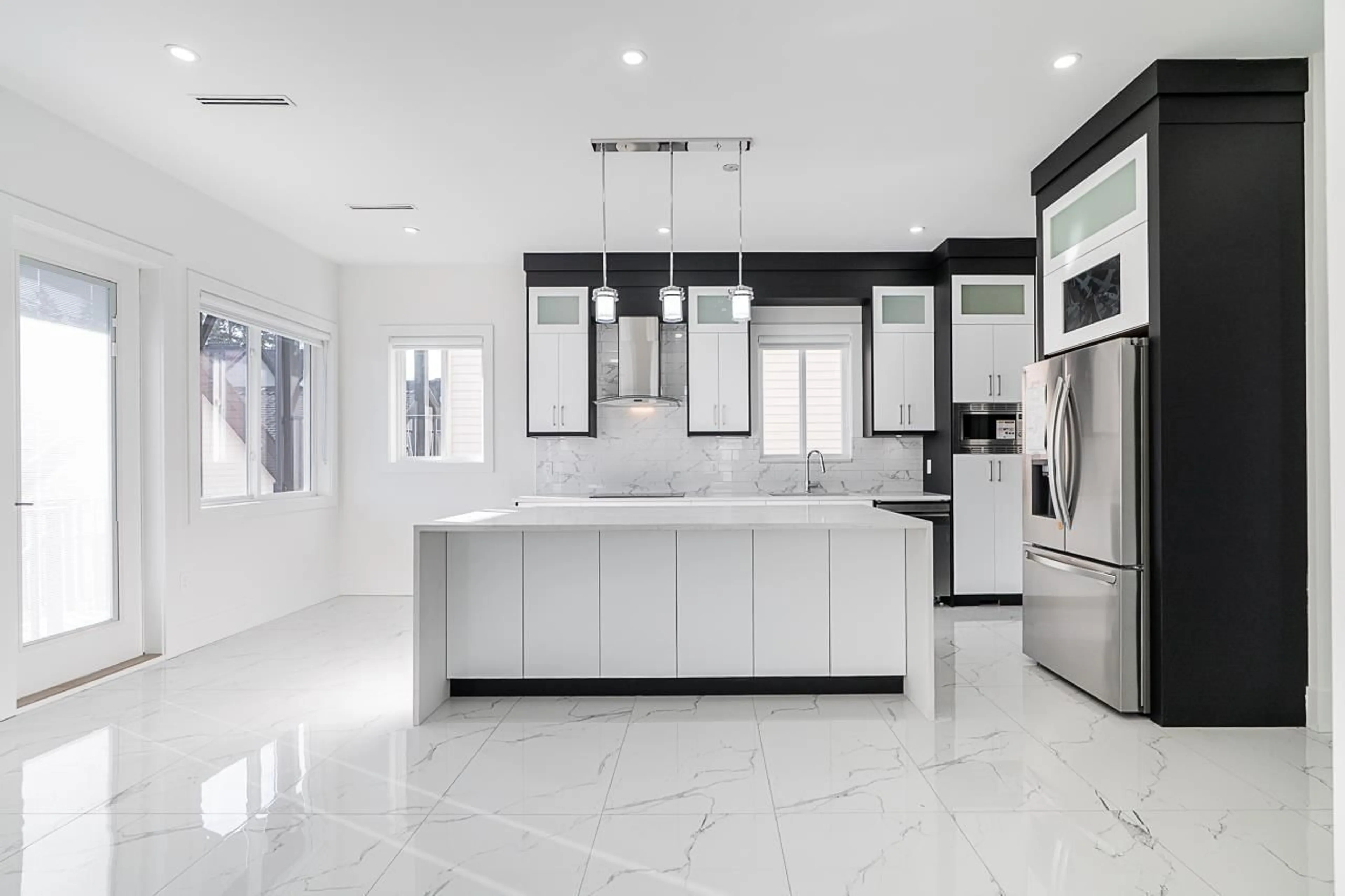 Contemporary kitchen, ceramic/tile floor for 6258 147B, Surrey British Columbia V3S3T1