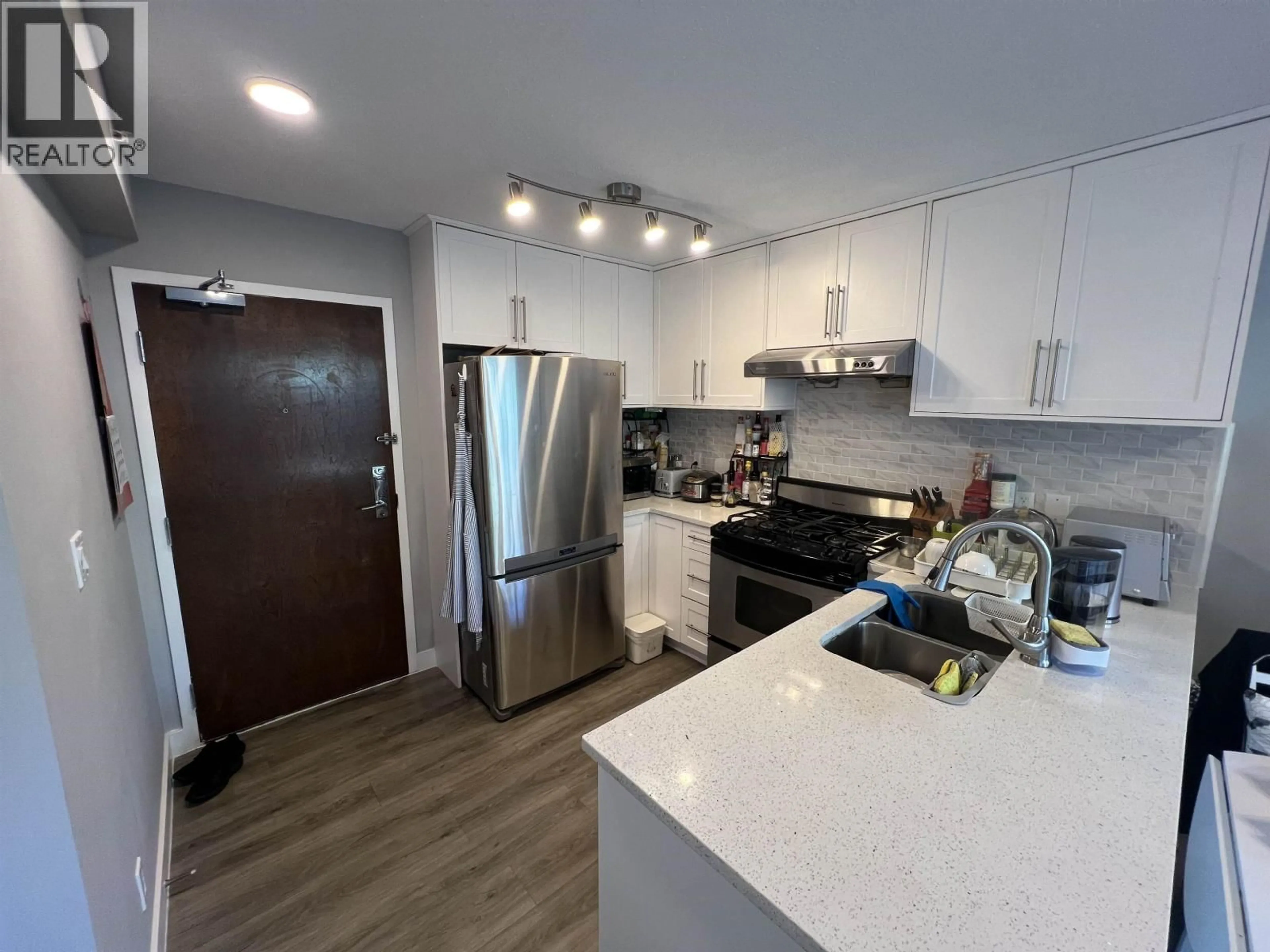 Open concept kitchen, unknown for 501 - 8280 LANSDOWNE ROAD, Richmond British Columbia V6X0B2