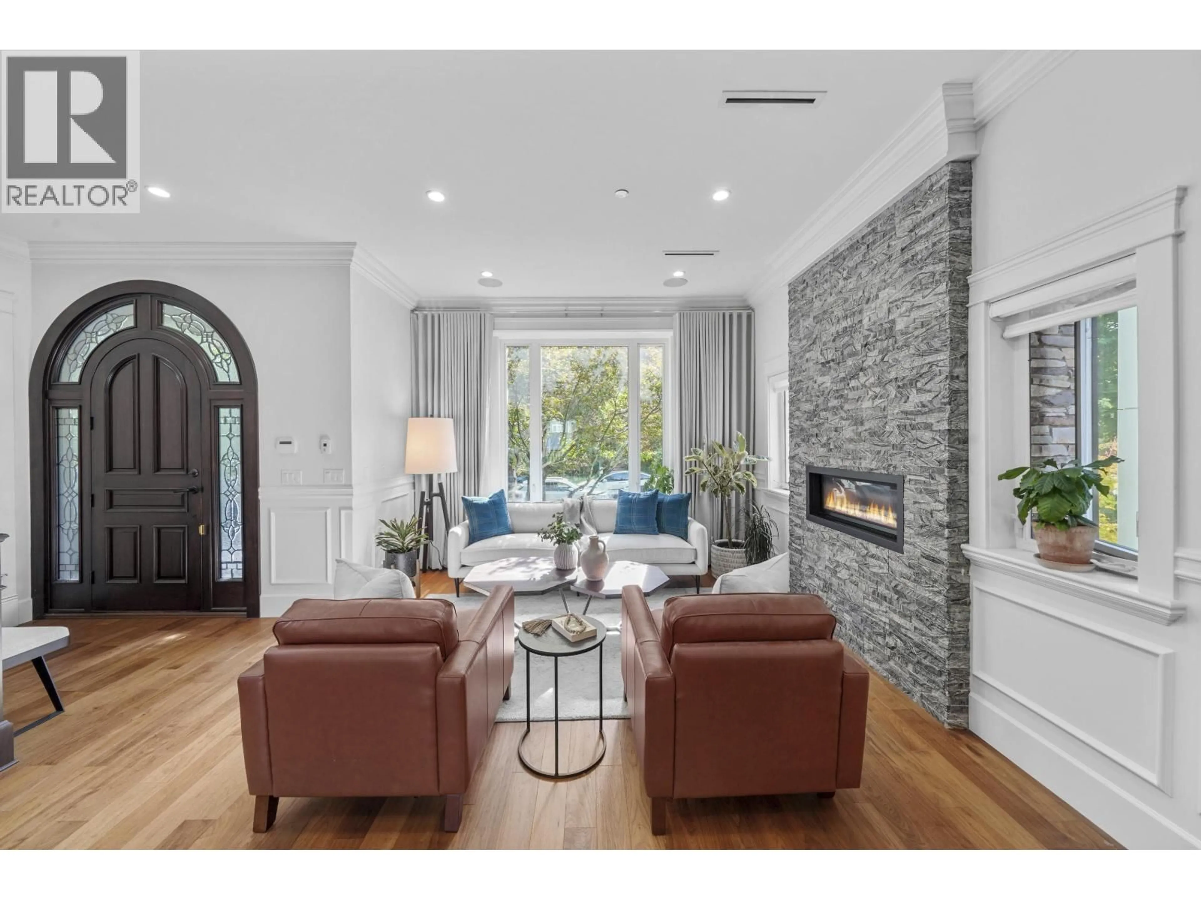 Living room with furniture, ceramic/tile floor for 3339 27TH AVENUE, Vancouver British Columbia V6S1P5