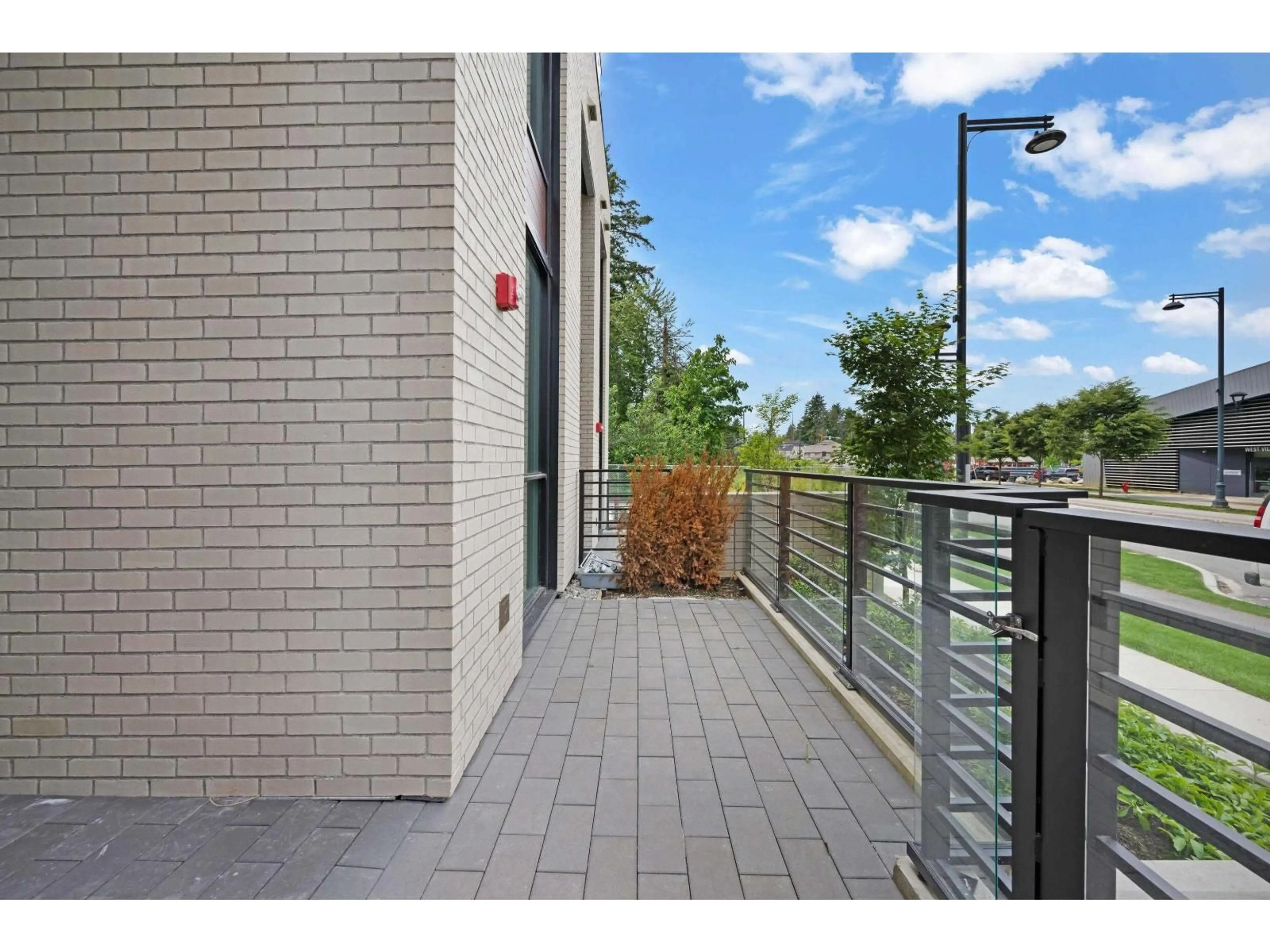 Patio, street for 104 - 10333 133, Surrey British Columbia V3R2H4