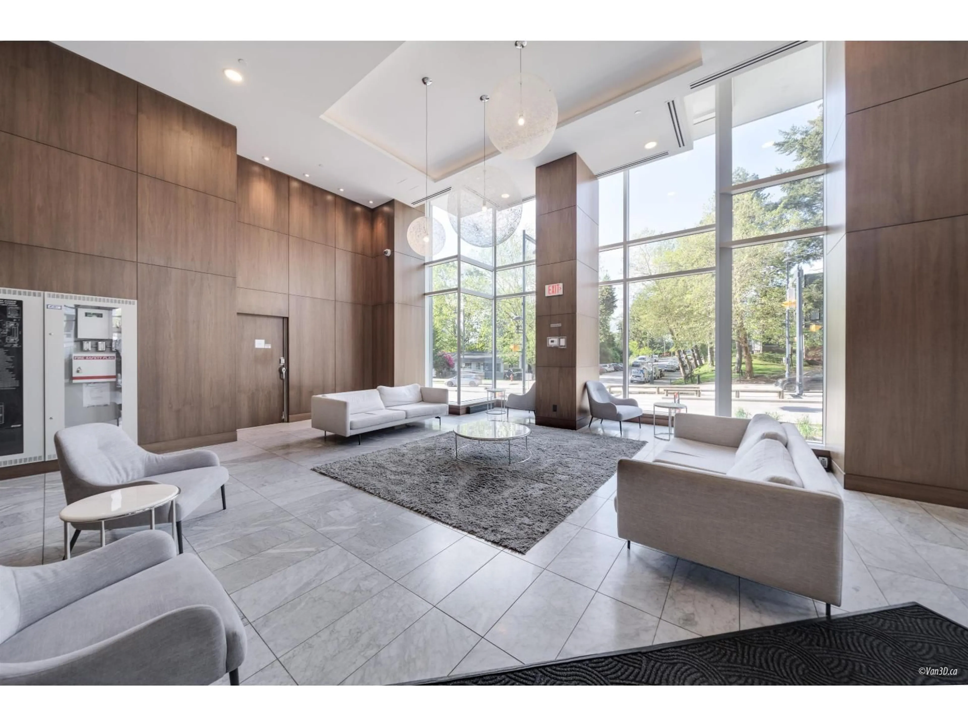 Lobby for 1515 - 13750 100, Surrey British Columbia V3T0L3