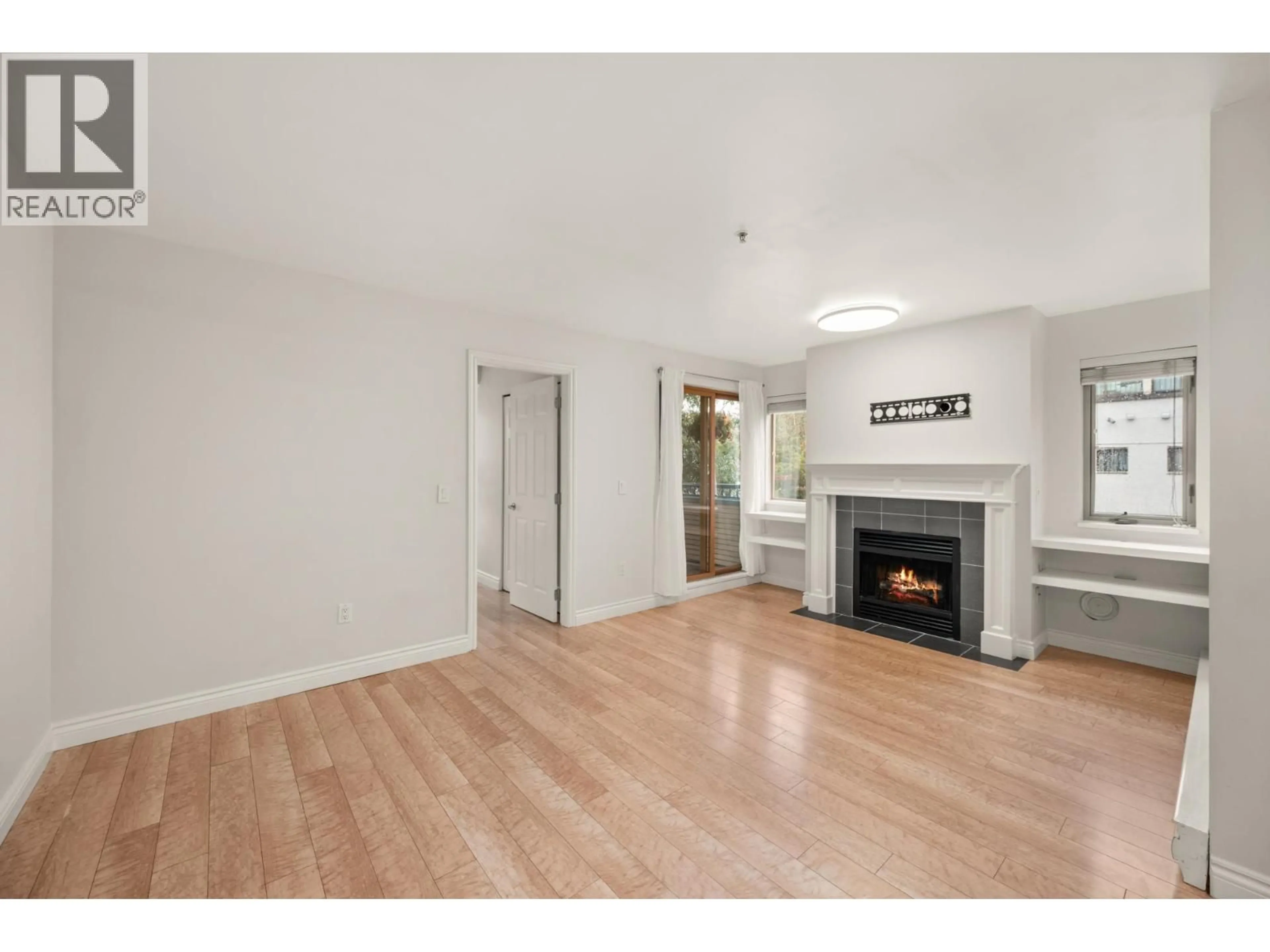 A pic of a room for 206 - 688 16TH AVENUE, Vancouver British Columbia V5T2V4