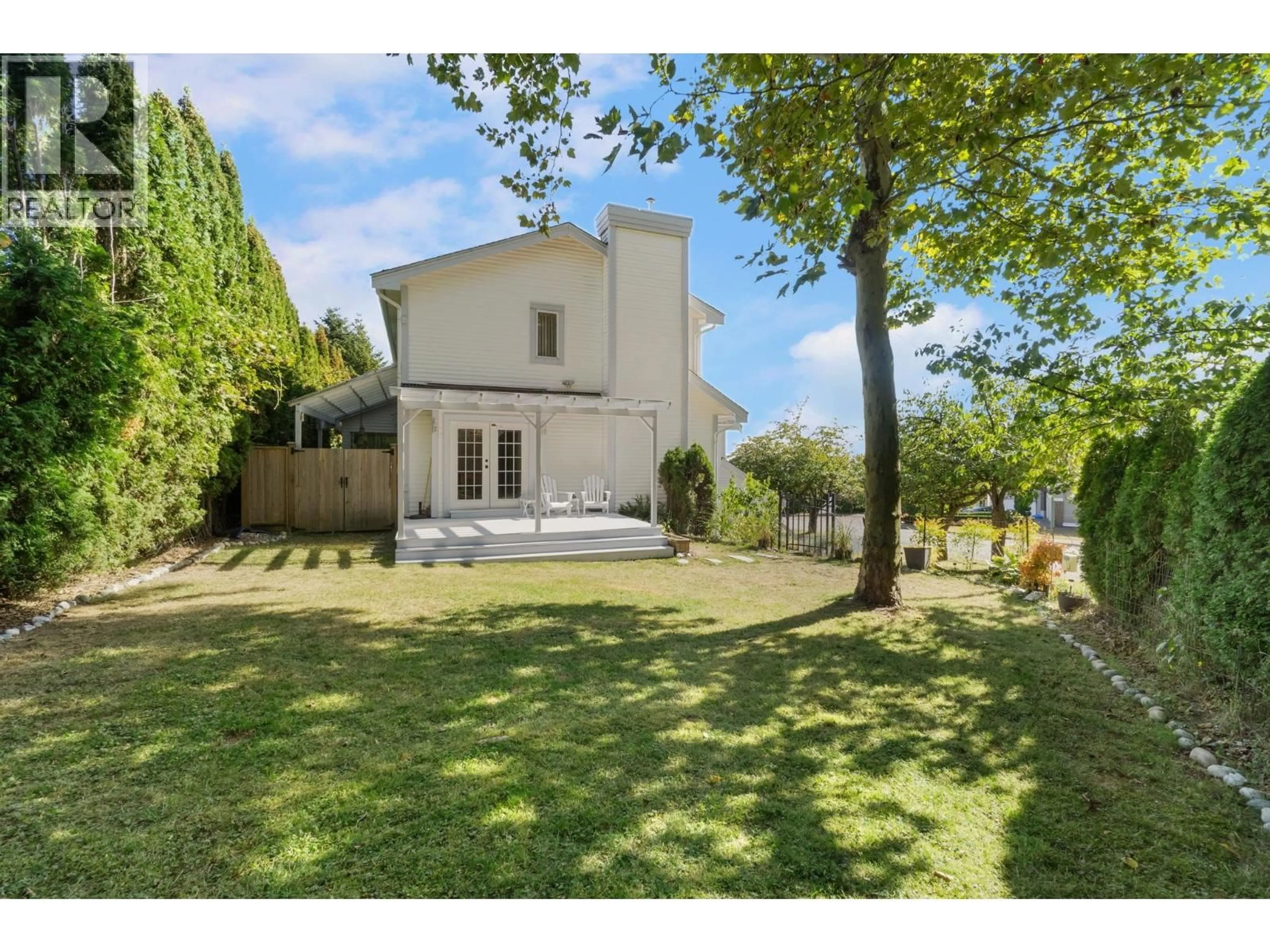 A pic from outside/outdoor area/front of a property/back of a property/a pic from drone, street for 2939 CLIFFROSE CRESCENT, Coquitlam British Columbia V3E2T2
