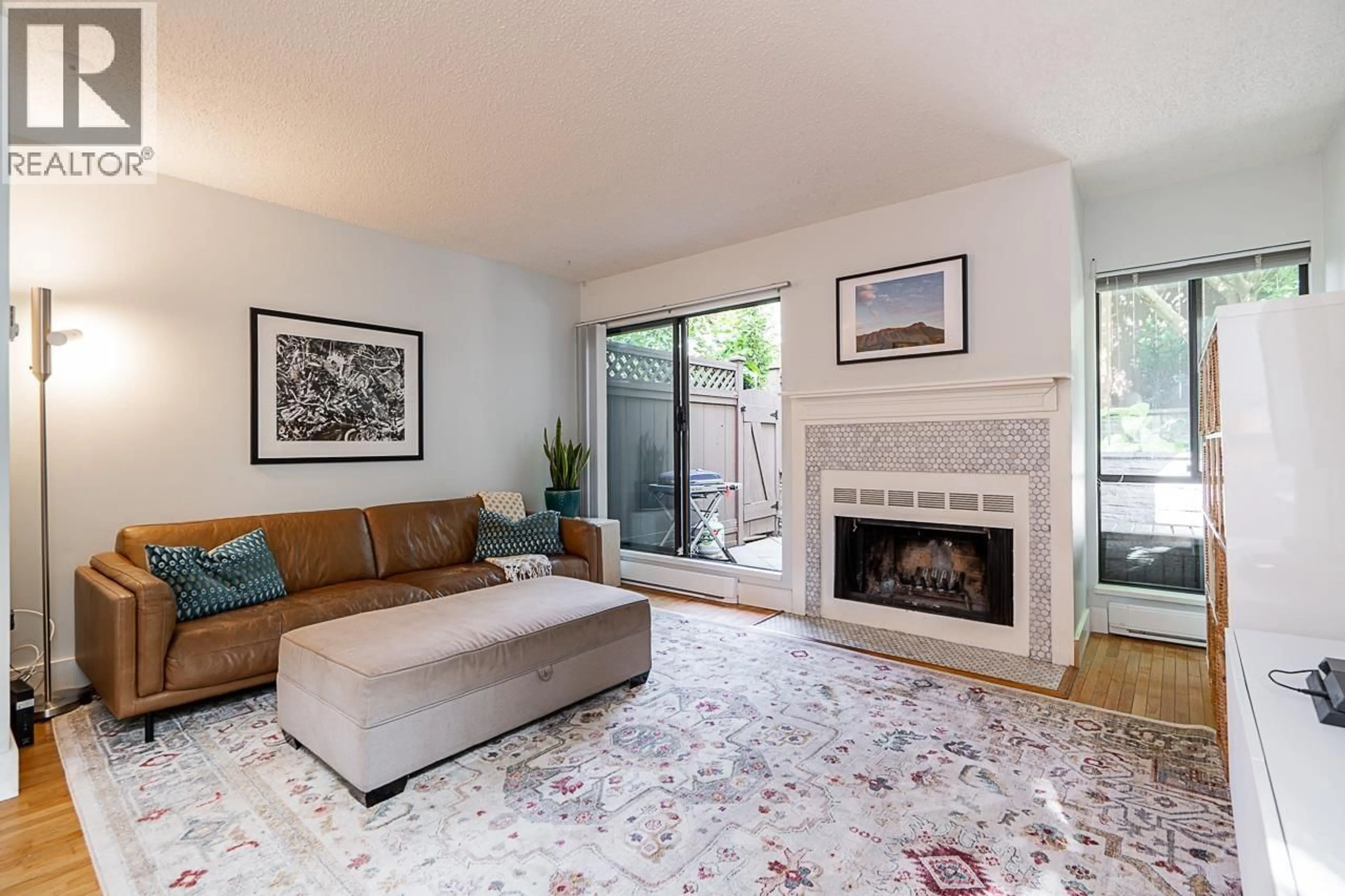 Living room with furniture, unknown for #13 - 230 14TH STREET, North Vancouver British Columbia V7M1P3