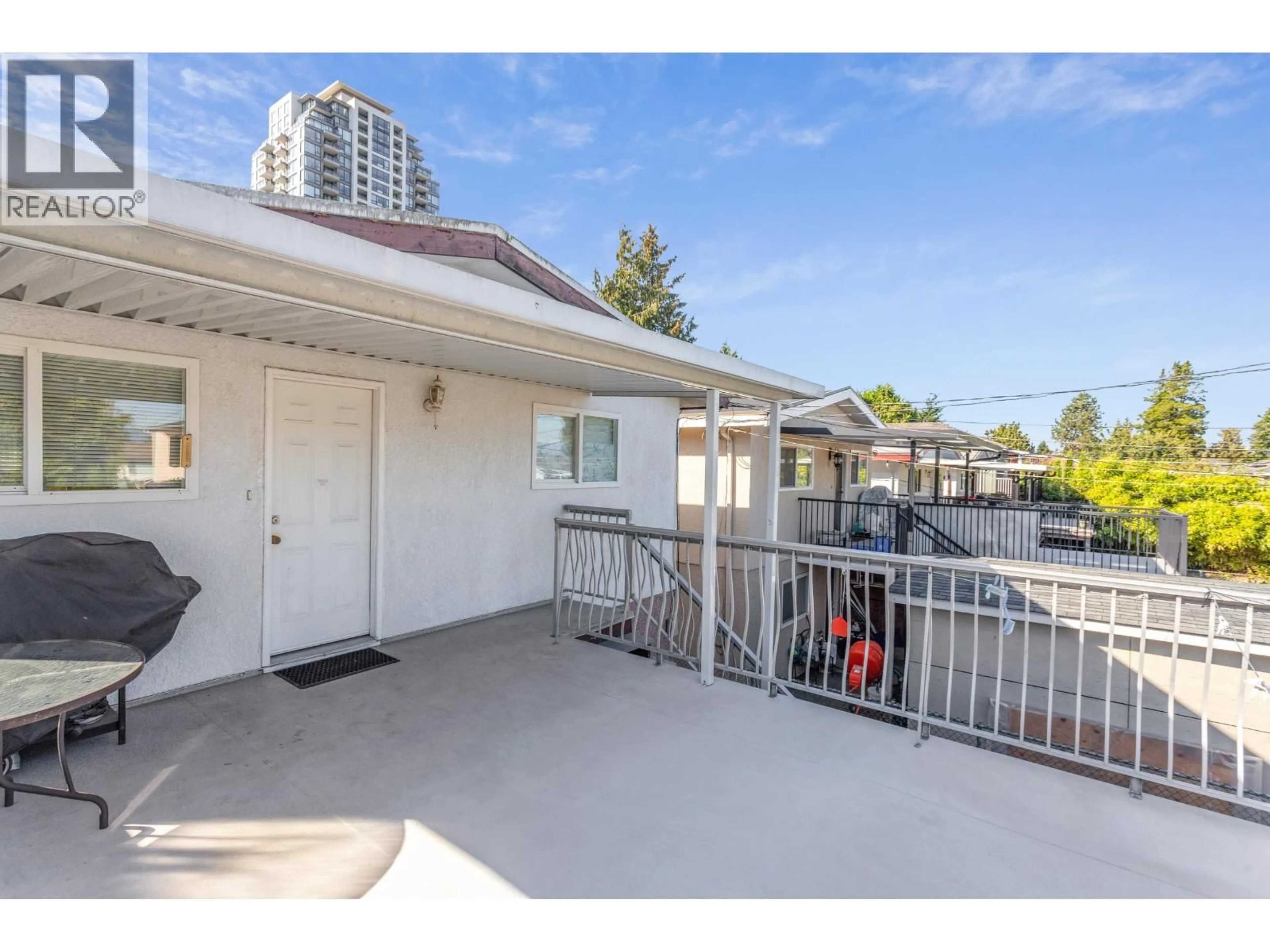 Patio, street for 7141 ELWELL STREET, Burnaby British Columbia V5E1K7