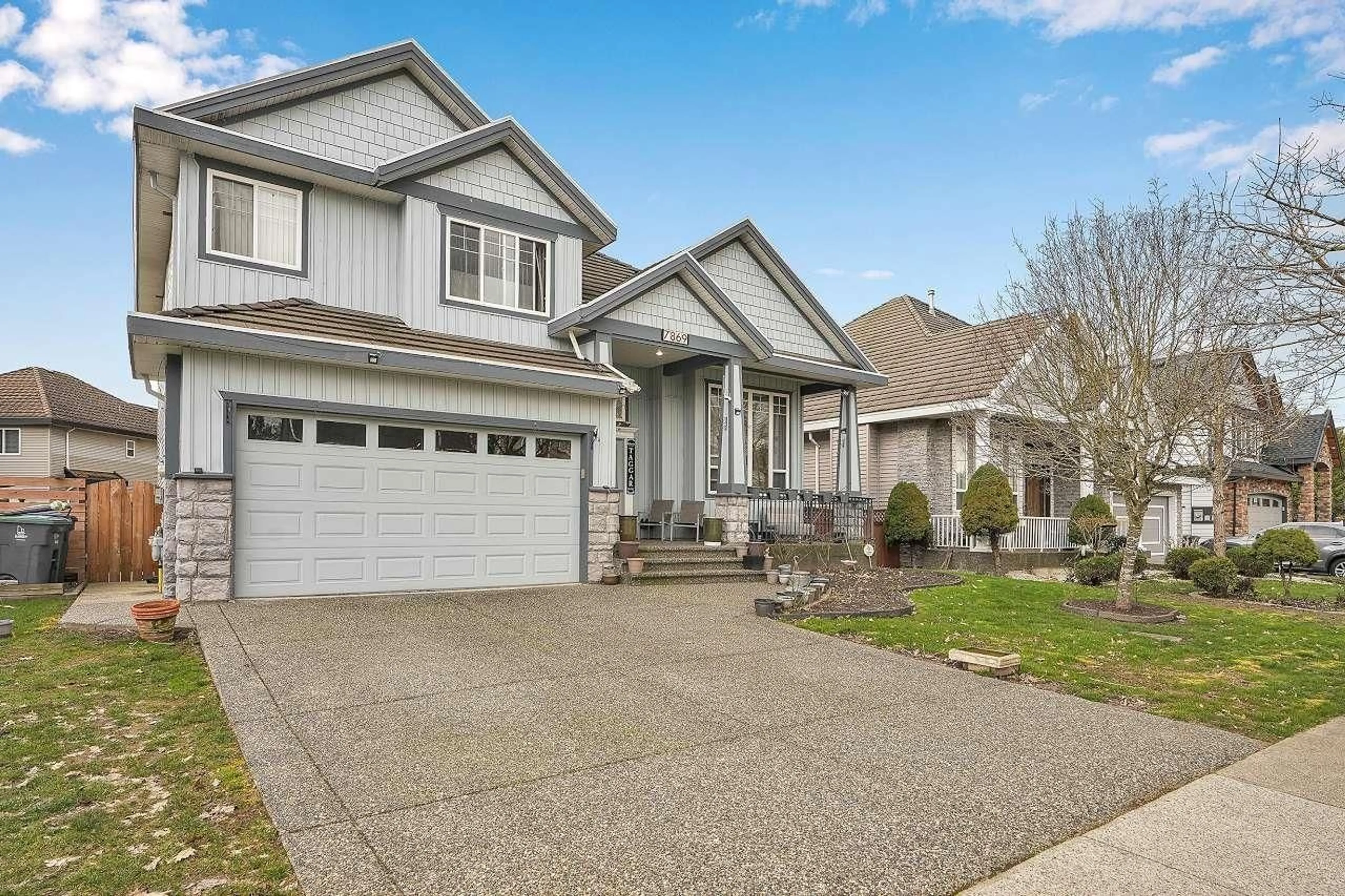 Home with vinyl exterior material, street for 7869 147A, Surrey British Columbia V3S2T8