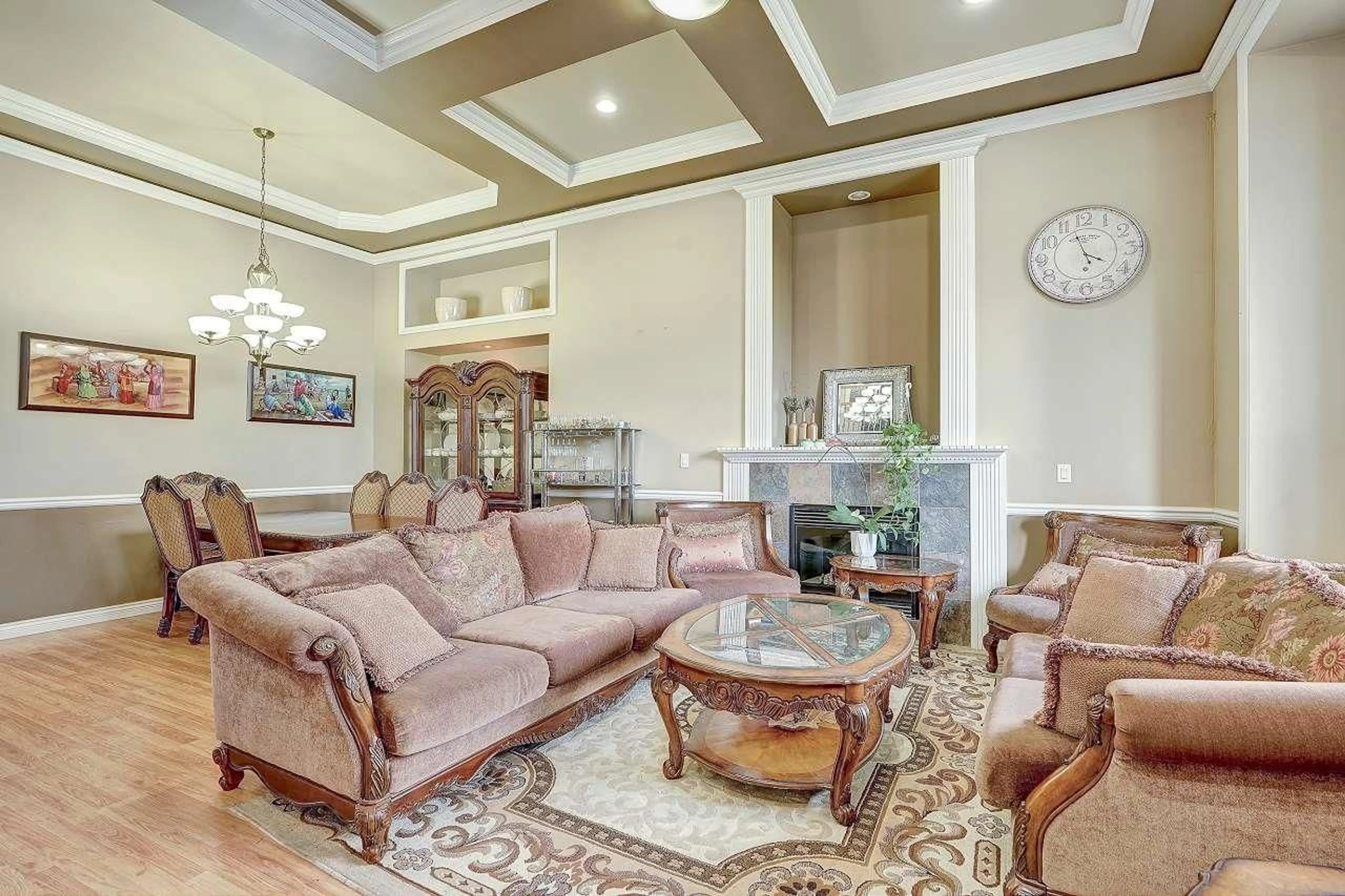 Living room with furniture, unknown for 7869 147A, Surrey British Columbia V3S2T8