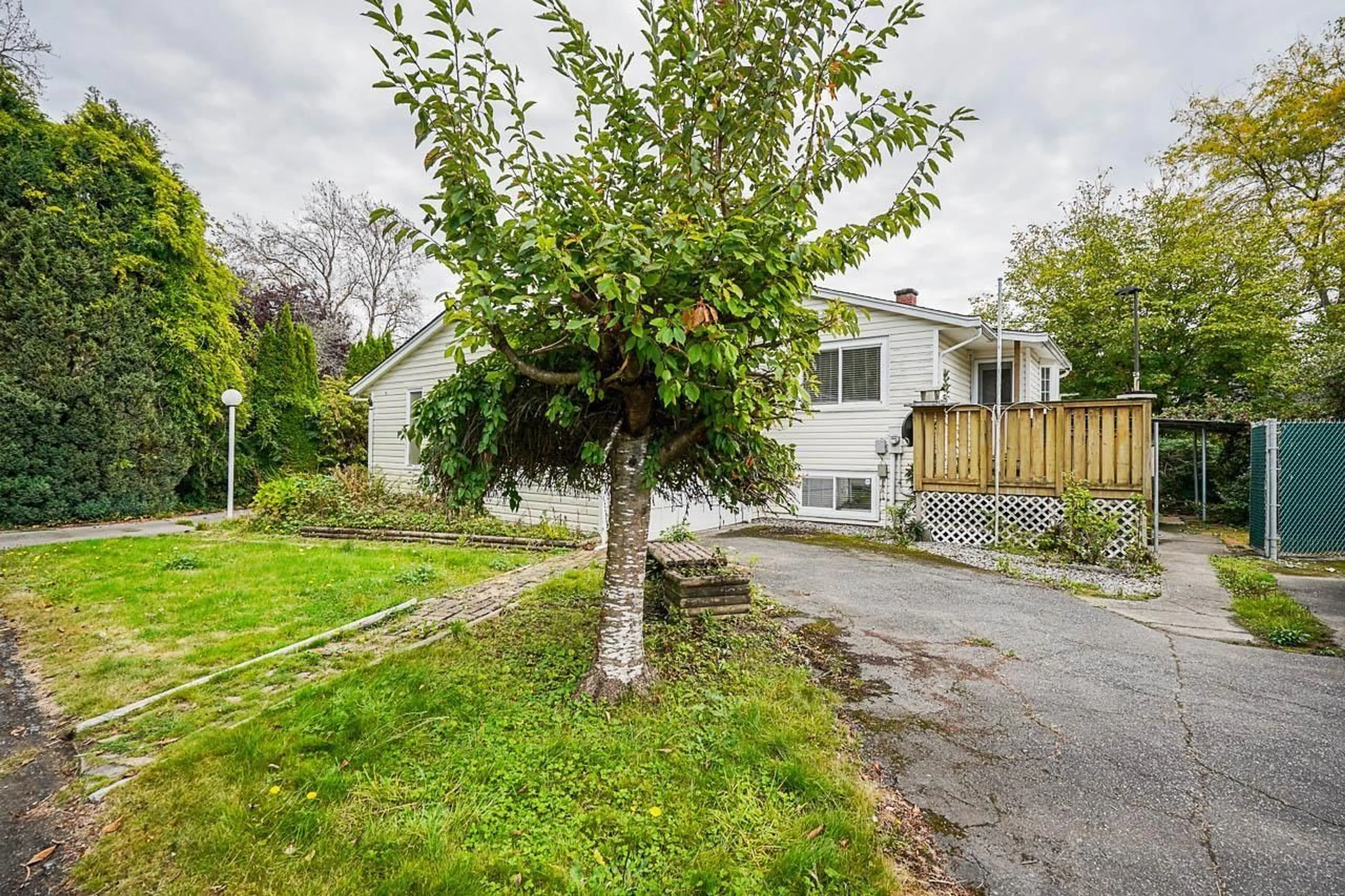 A pic from outside/outdoor area/front of a property/back of a property/a pic from drone, street for 16428 12, Surrey British Columbia V4A9H6