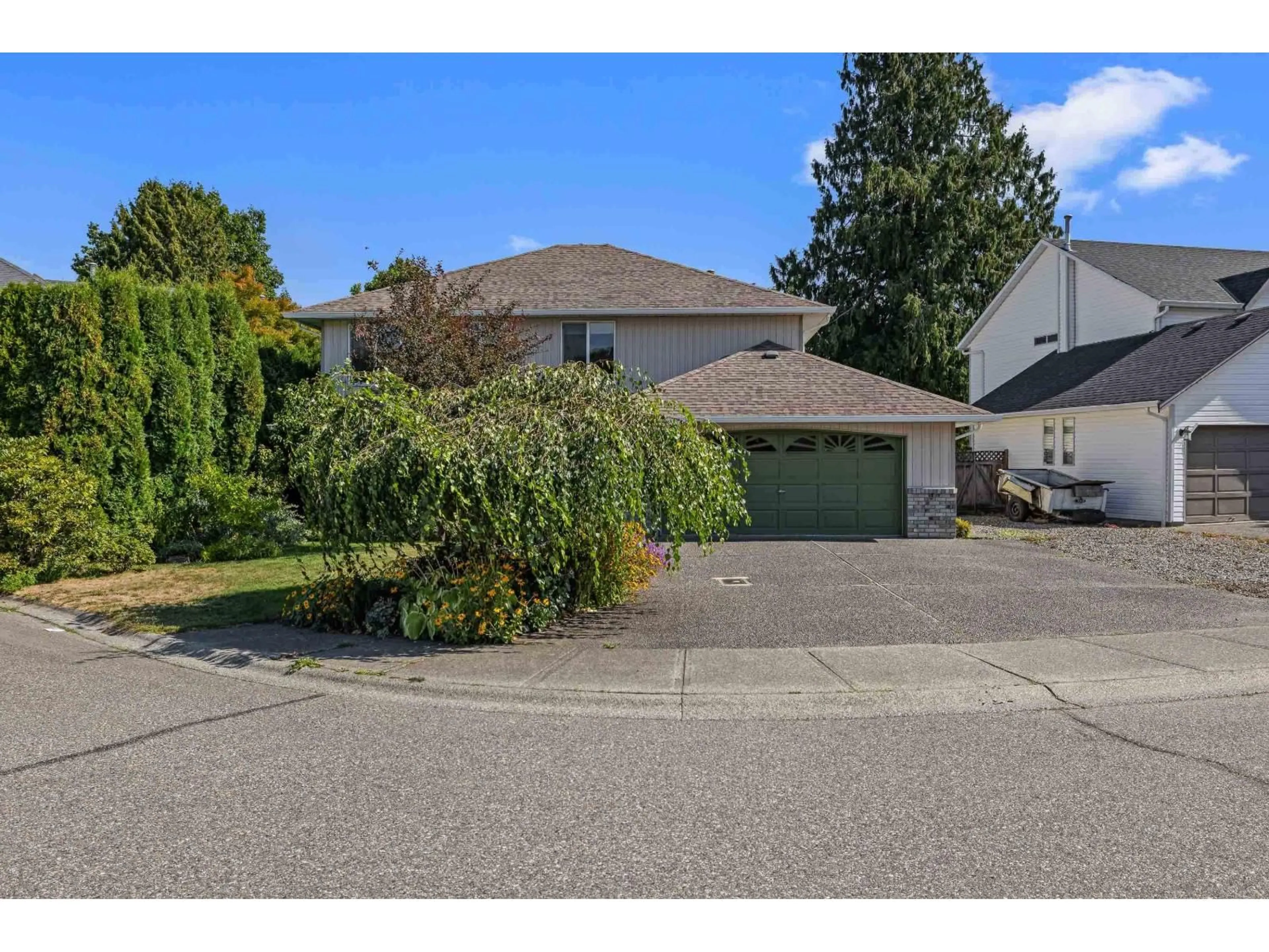 Unknown for 44637 CUMBERLAND AVENUE, Chilliwack British Columbia V2R3B6