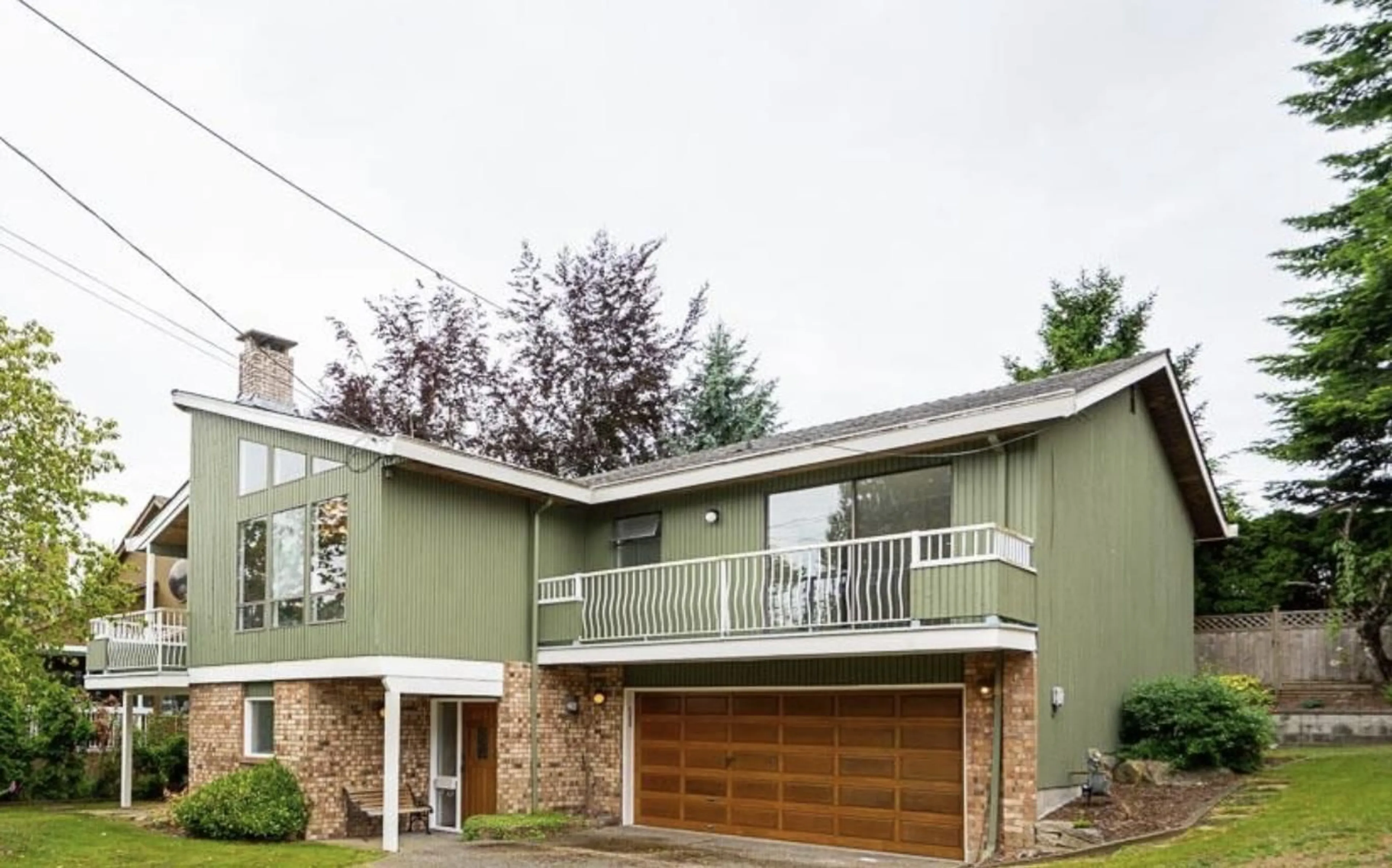 Home with vinyl exterior material, street for 6921 NICHOLSON, Delta British Columbia V4E3C6
