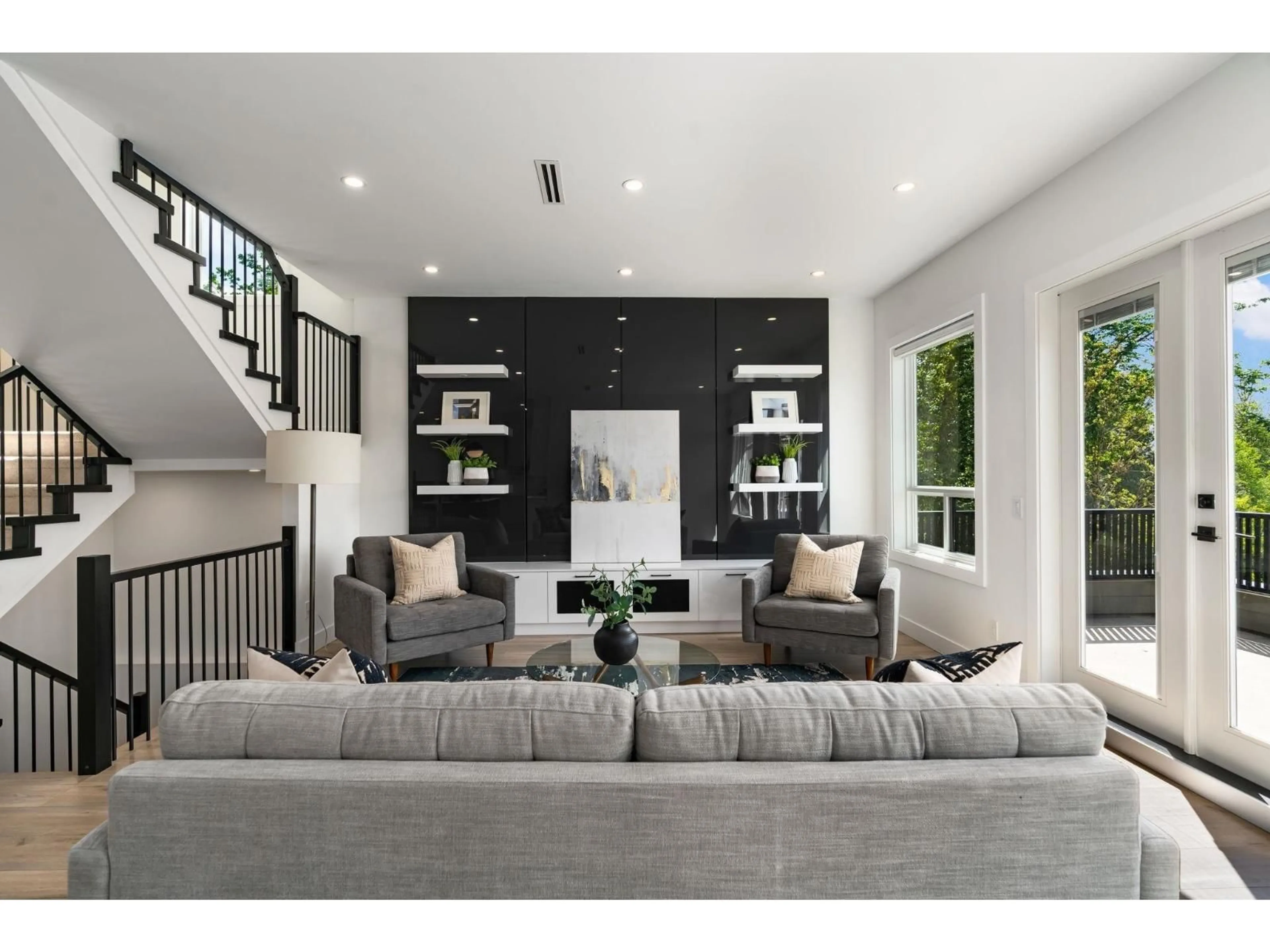 Living room with furniture, unknown for 21050 72, Langley British Columbia V2Y2R6