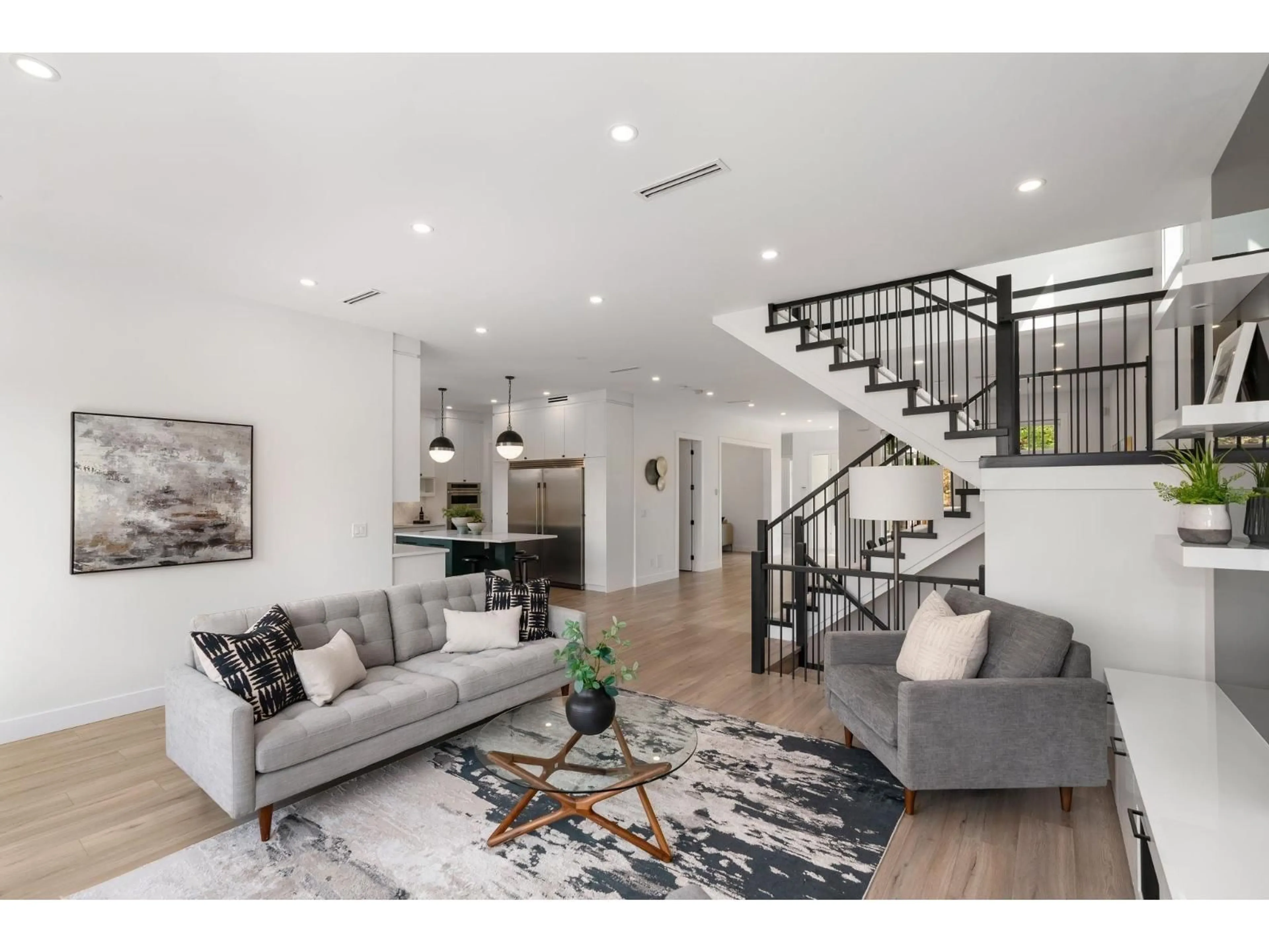 Living room with furniture, unknown for 21050 72, Langley British Columbia V2Y2R6