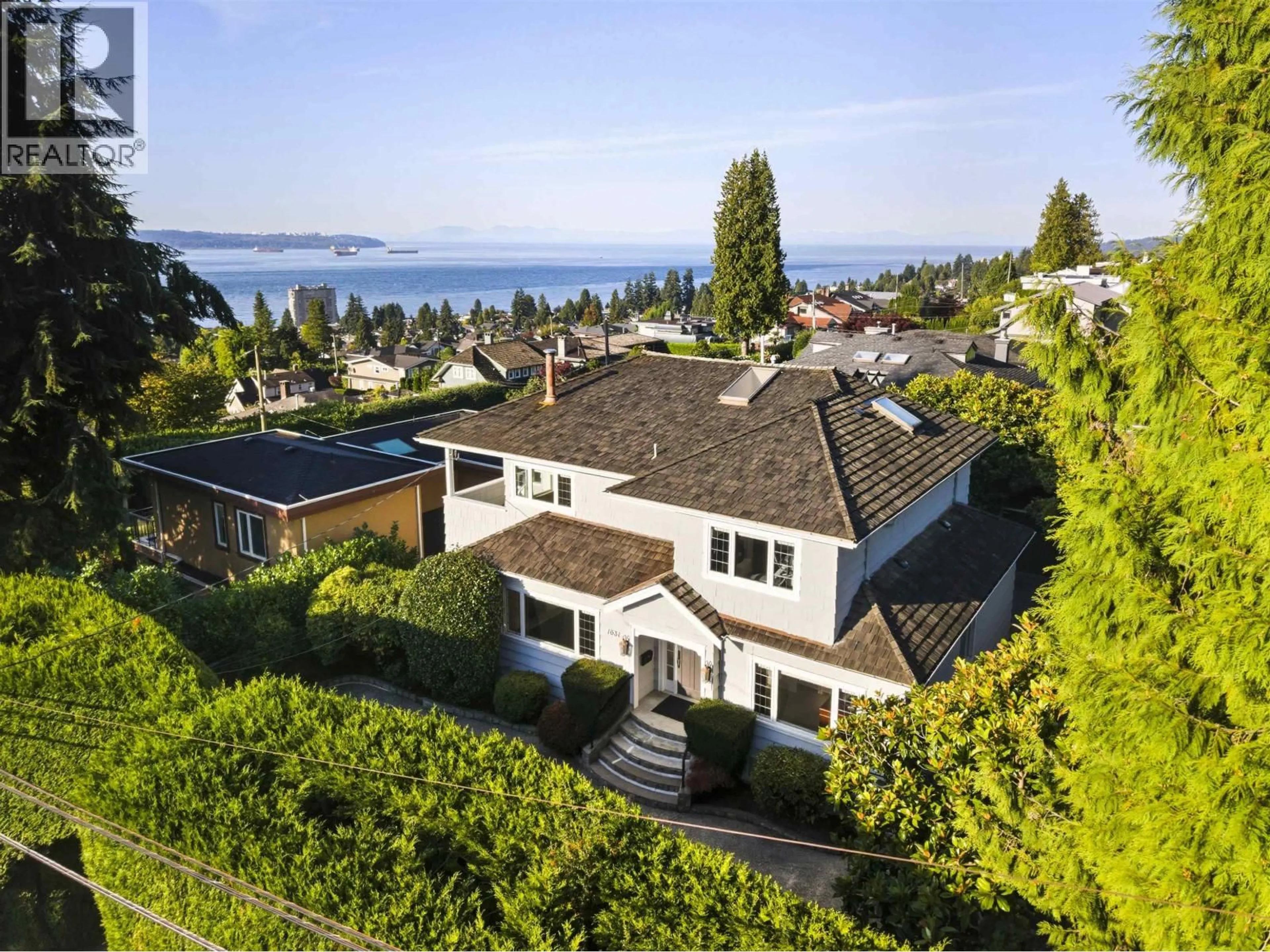 A pic from outside/outdoor area/front of a property/back of a property/a pic from drone, water/lake/river/ocean view for 1631 22ND STREET, West Vancouver British Columbia V7V4E2