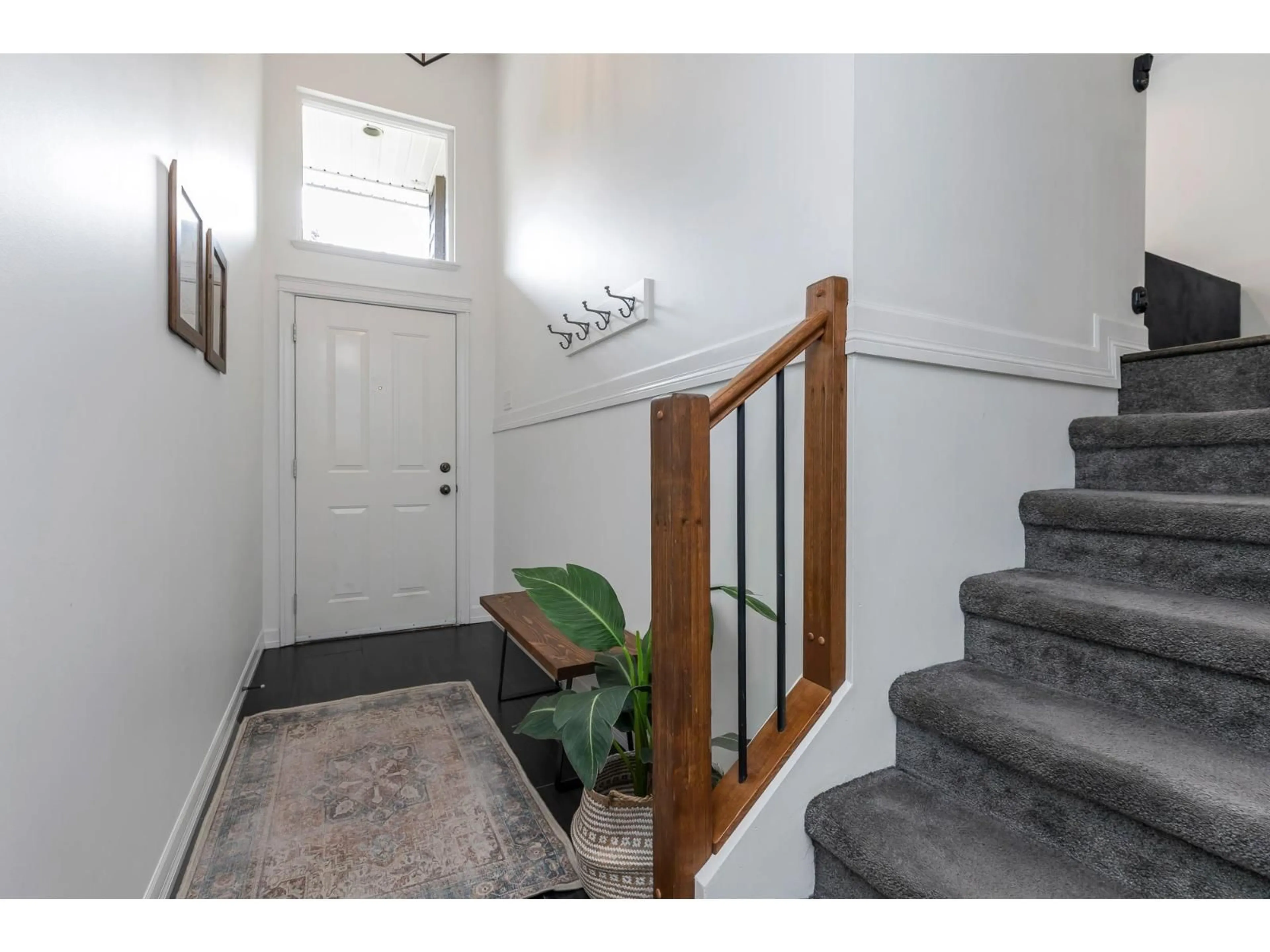 Indoor entryway for 33 - 46778 HUDSON ROAD, Chilliwack British Columbia V2R0K4