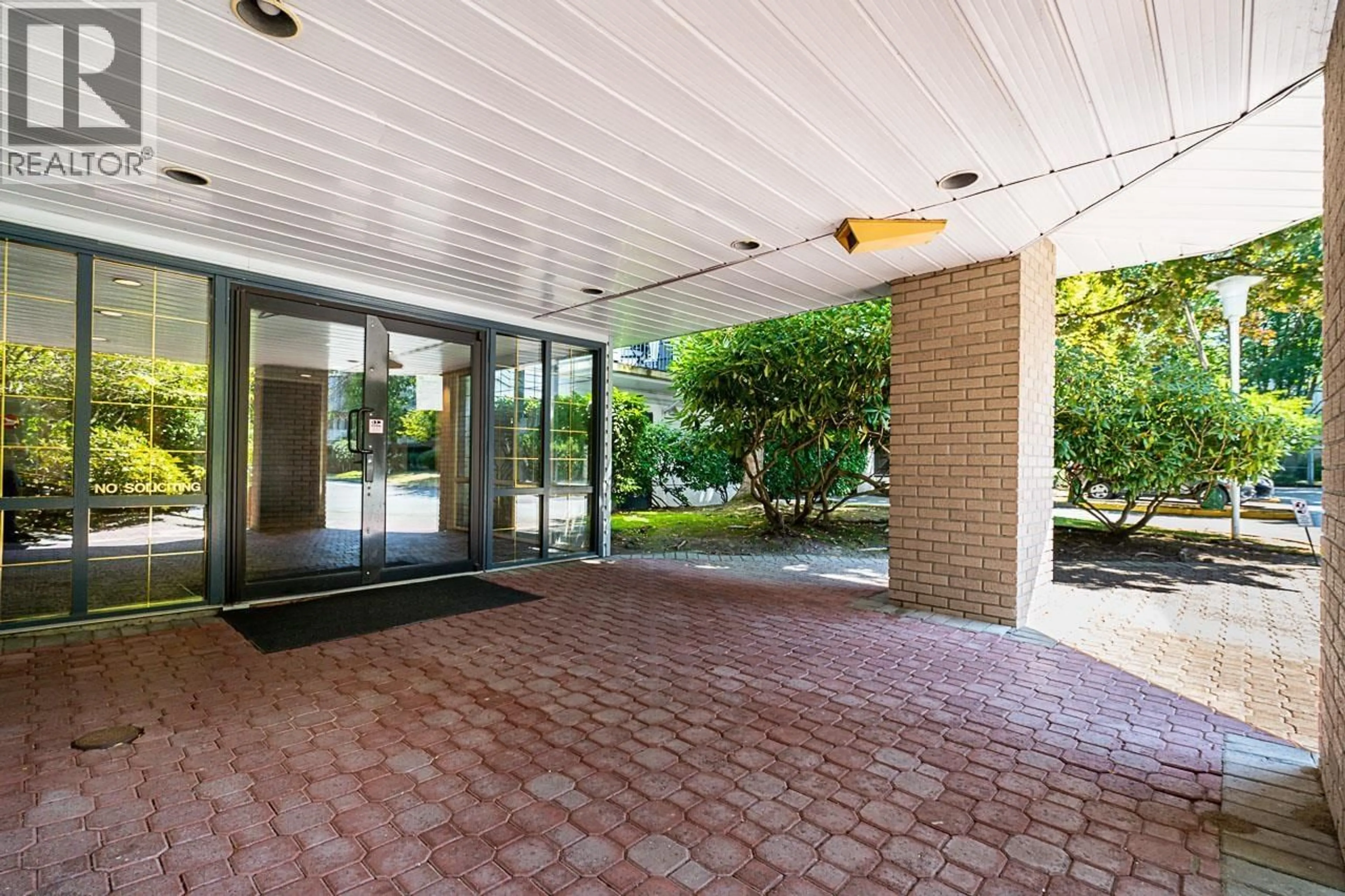 Indoor foyer for 213 - 7760 MOFFATT ROAD, Richmond British Columbia V6Y1X8