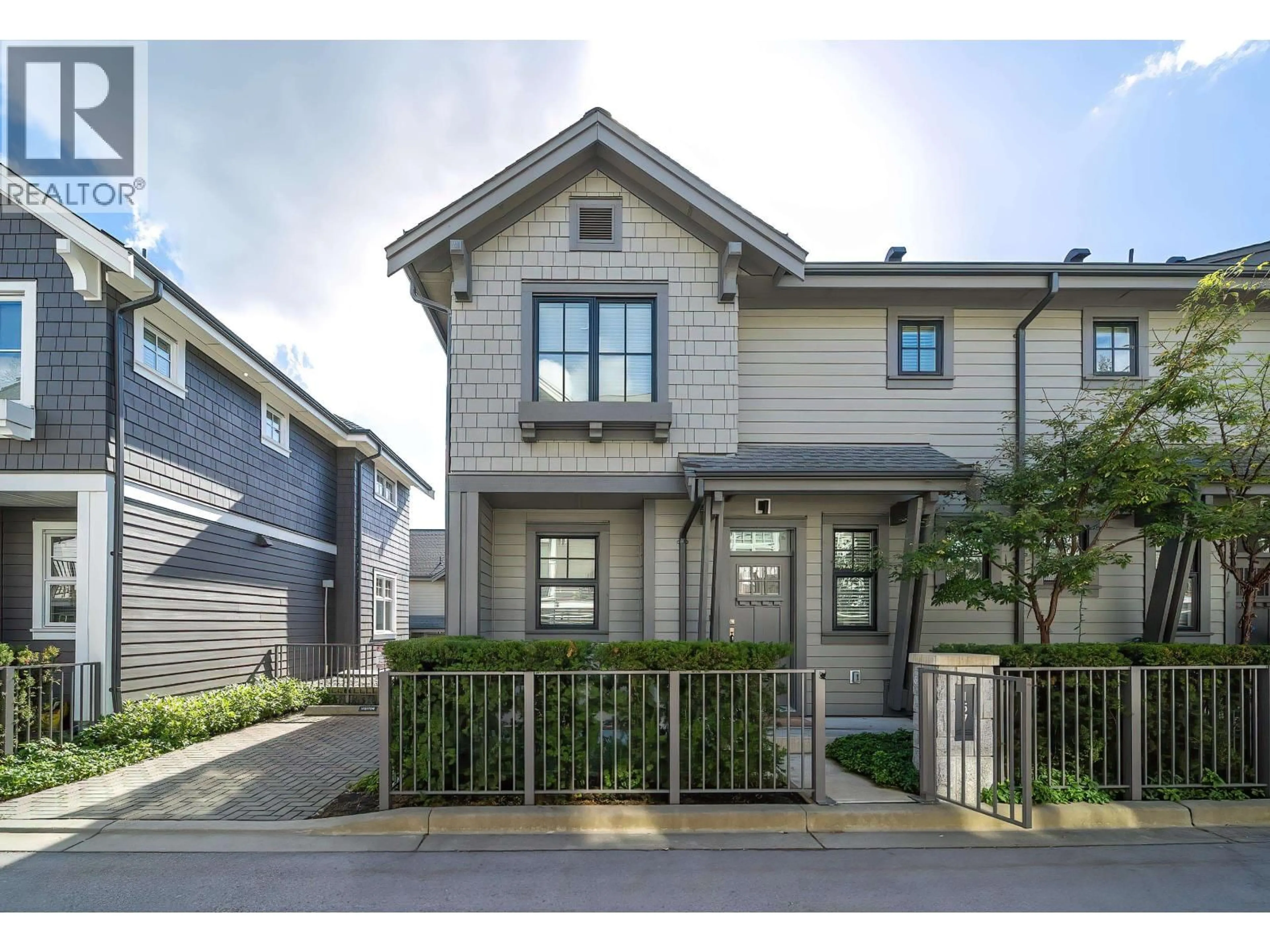 Home with vinyl exterior material, street for 157 - 1290 MITCHELL STREET, Coquitlam British Columbia V3E0N9