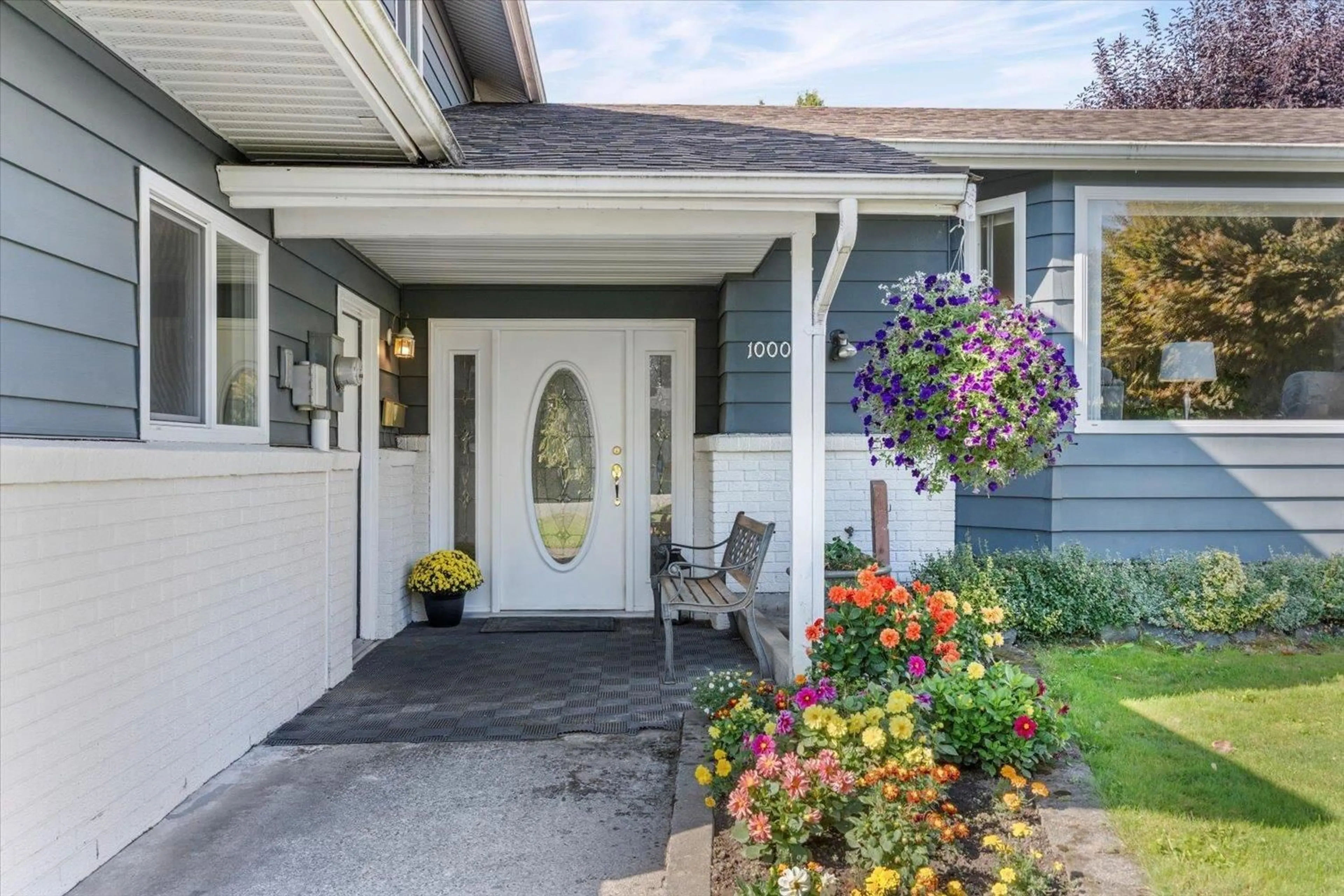 Indoor entryway for 10007 SHAMROCK DRIVE, Chilliwack British Columbia V2P5L3