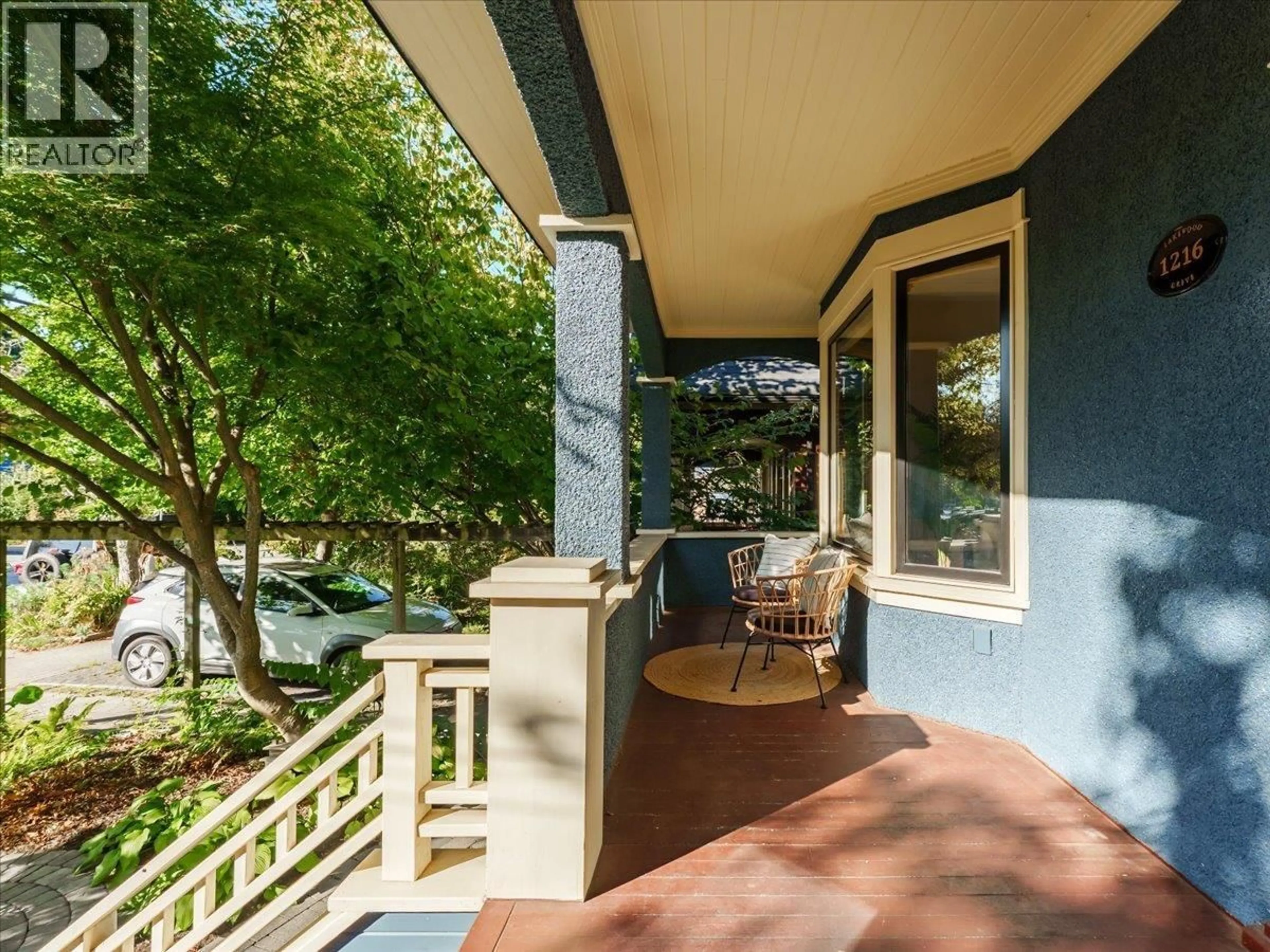 Patio, street for 1216 LAKEWOOD DRIVE, Vancouver British Columbia V5L4M4