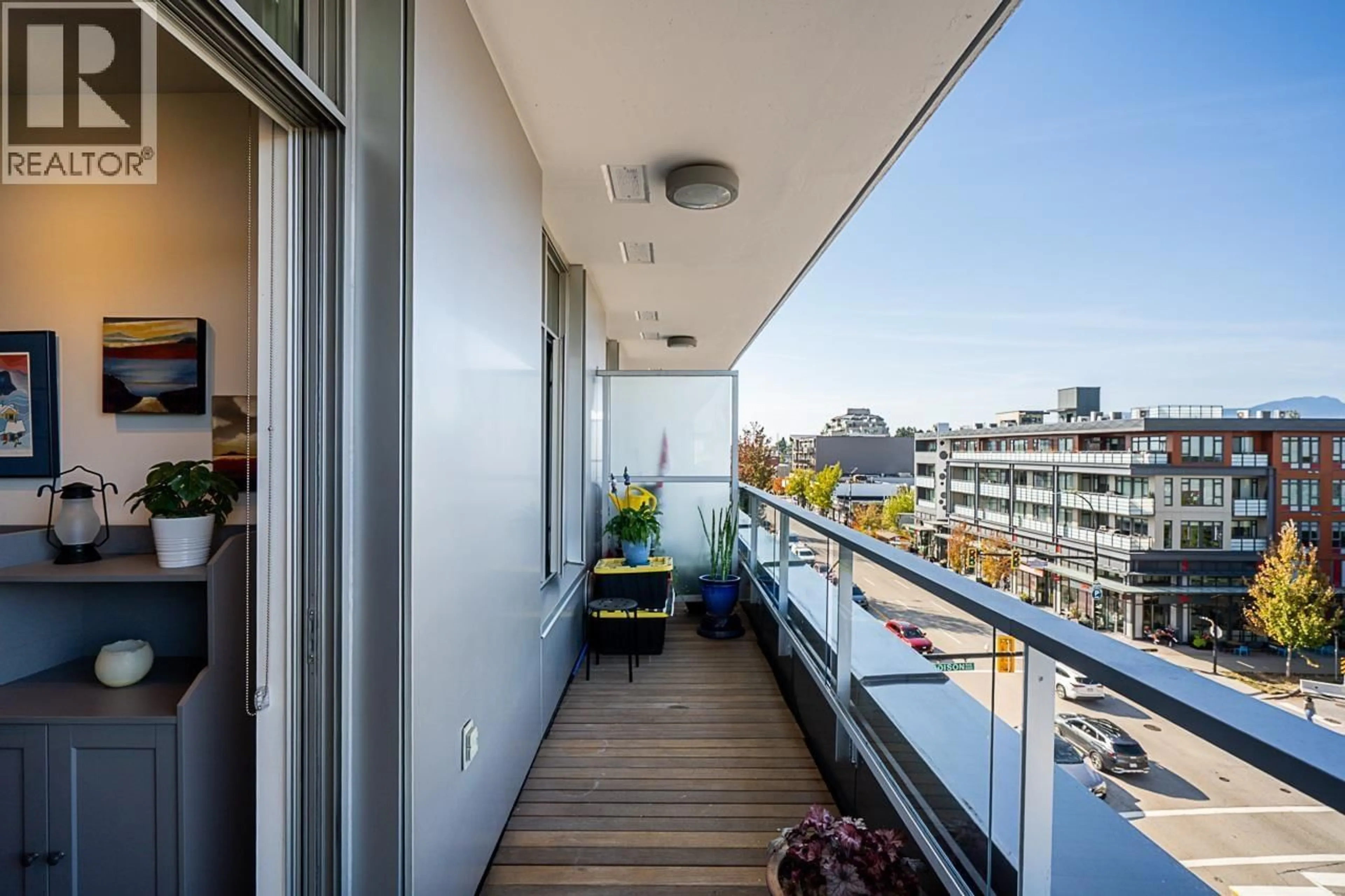 Balcony in the apartment, water/lake/river/ocean view for 511 - 4310 HASTINGS STREET, Burnaby British Columbia V5C2J9