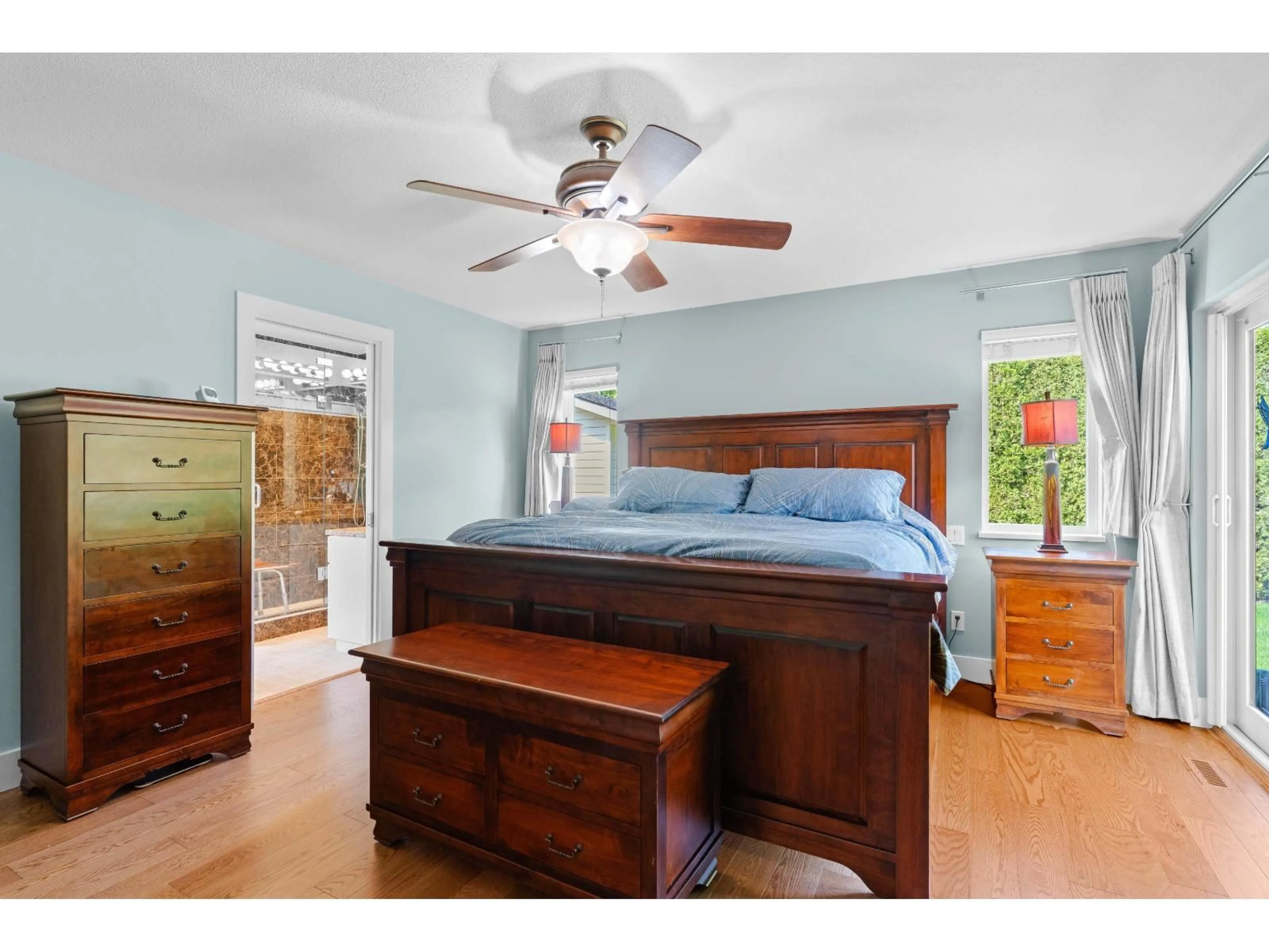 Bedroom with bed, wood/laminate floor for 9253 203B, Langley British Columbia V1M2L8