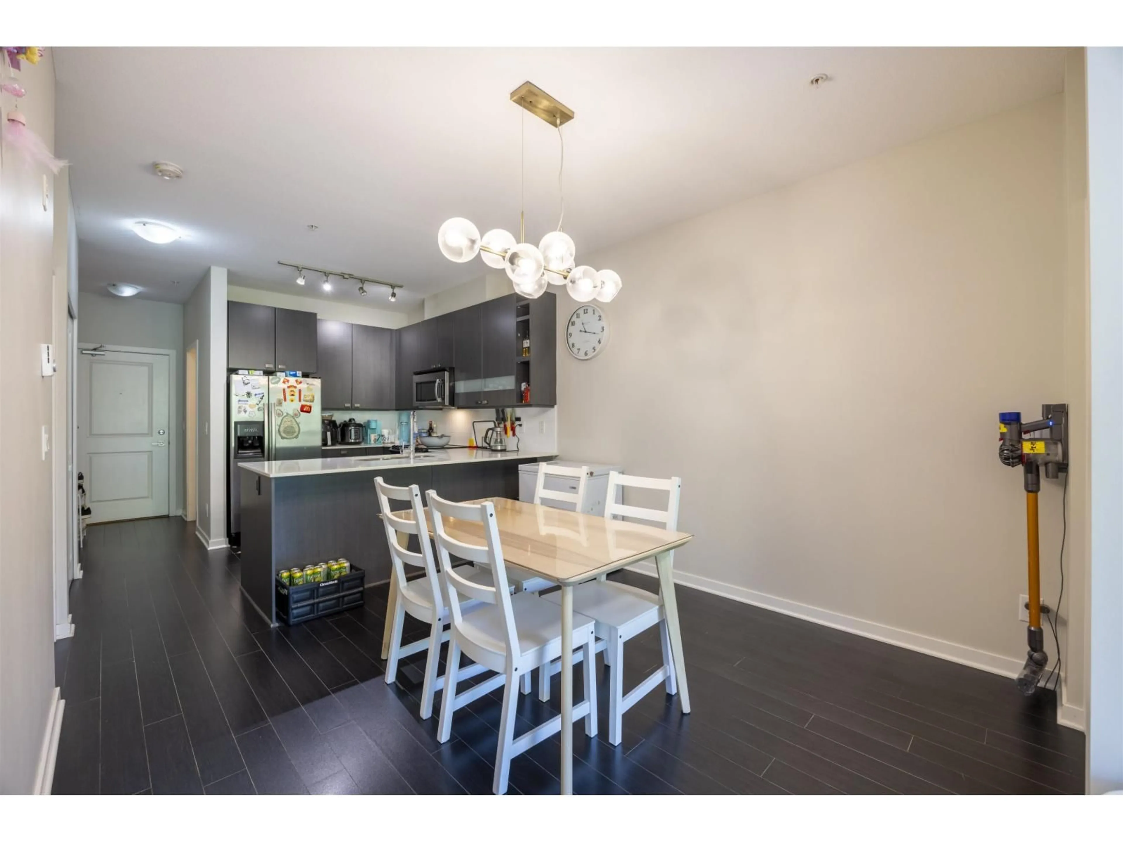 Open concept kitchen, wood/laminate floor for 222 - 5655 210A, Langley British Columbia V3A0G4