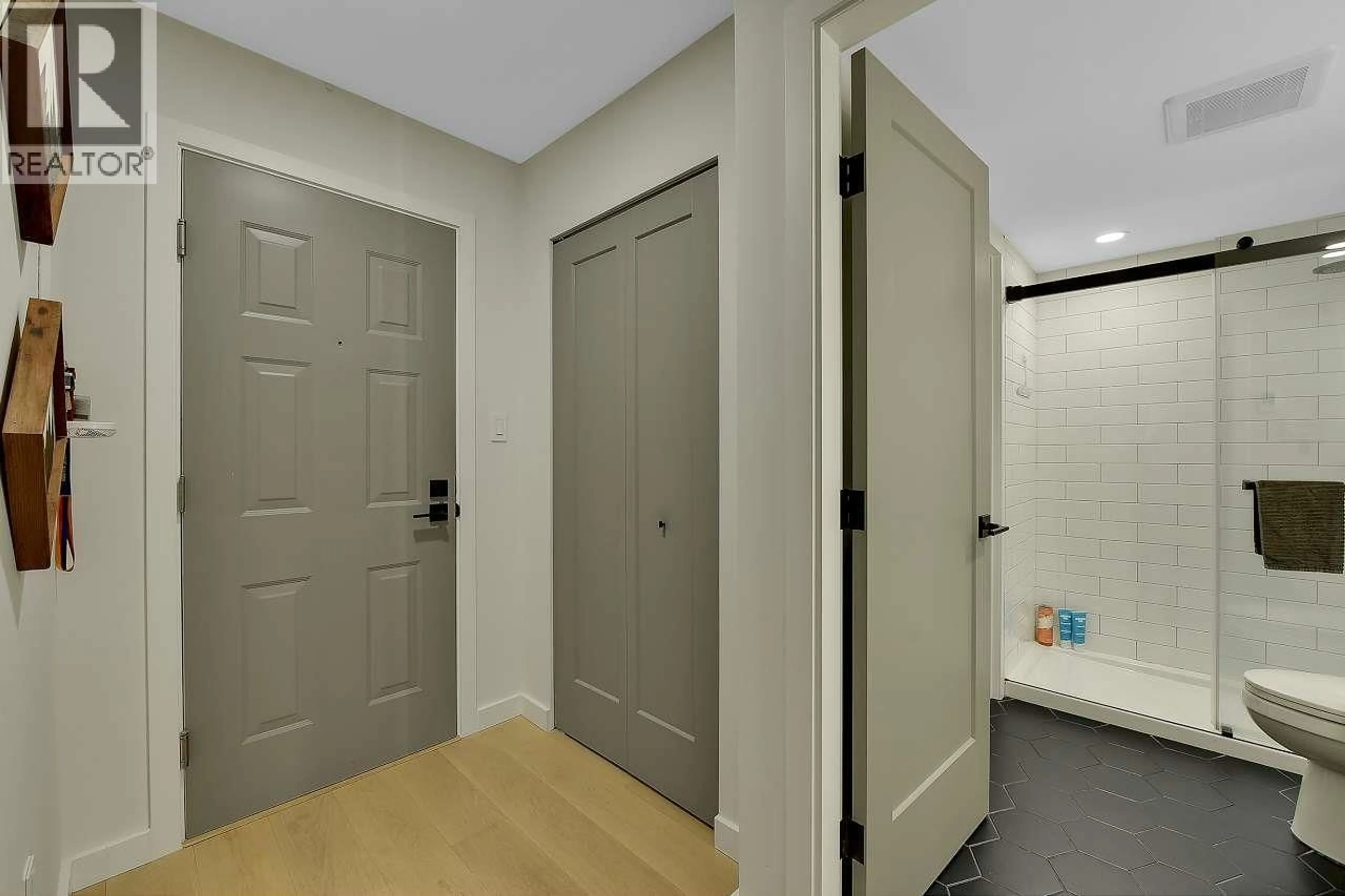 Unknown for 205 - 1265 11TH AVENUE, Vancouver British Columbia V6H1K6