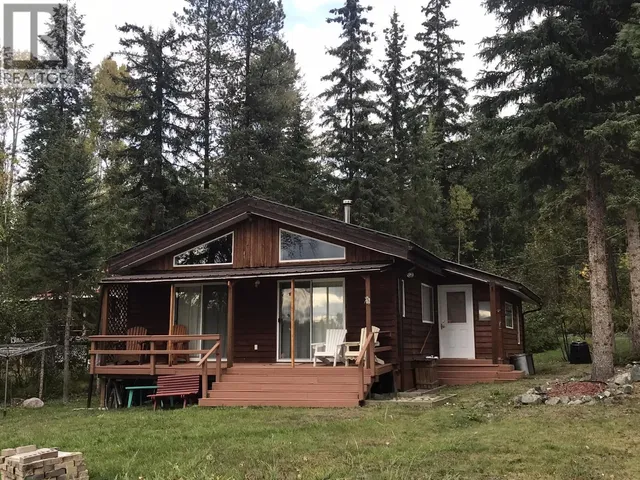 3548 SELLARS ROAD, 100 Mile House 2