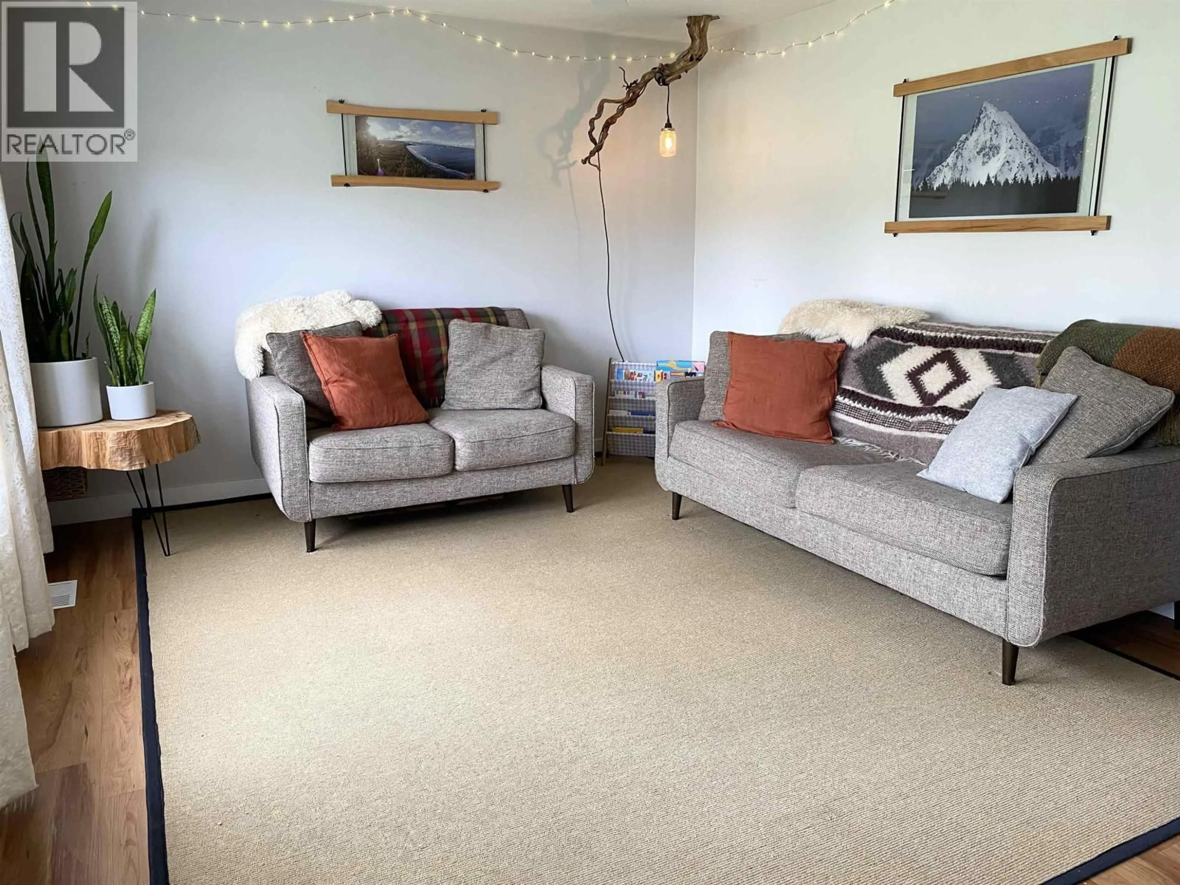 Living room with furniture, carpet floor for 4623 STRAUME AVENUE, Terrace British Columbia V8G2C2