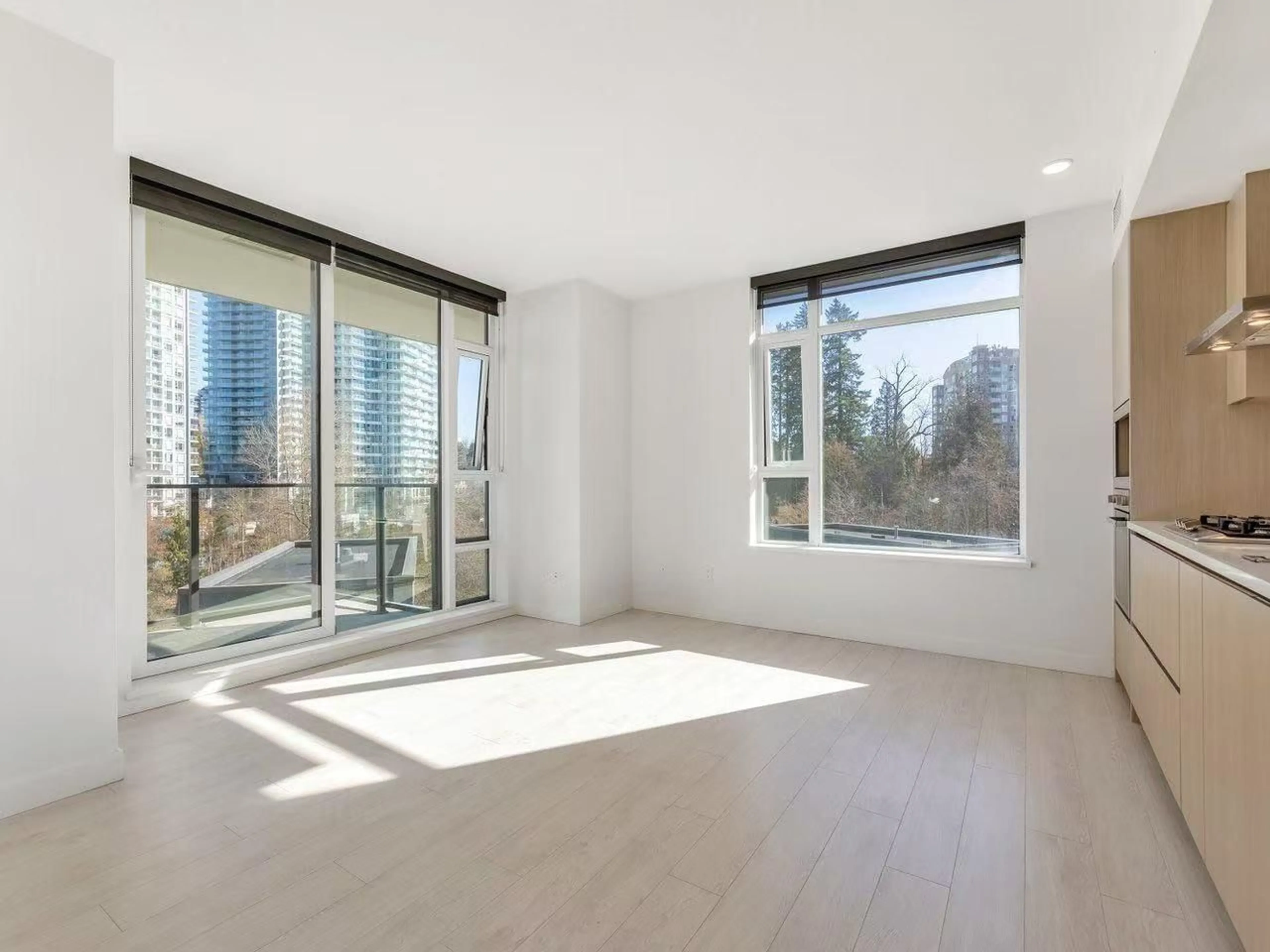 A pic of a room for 407 - 9887 WHALLEY, Surrey British Columbia V3T0P4