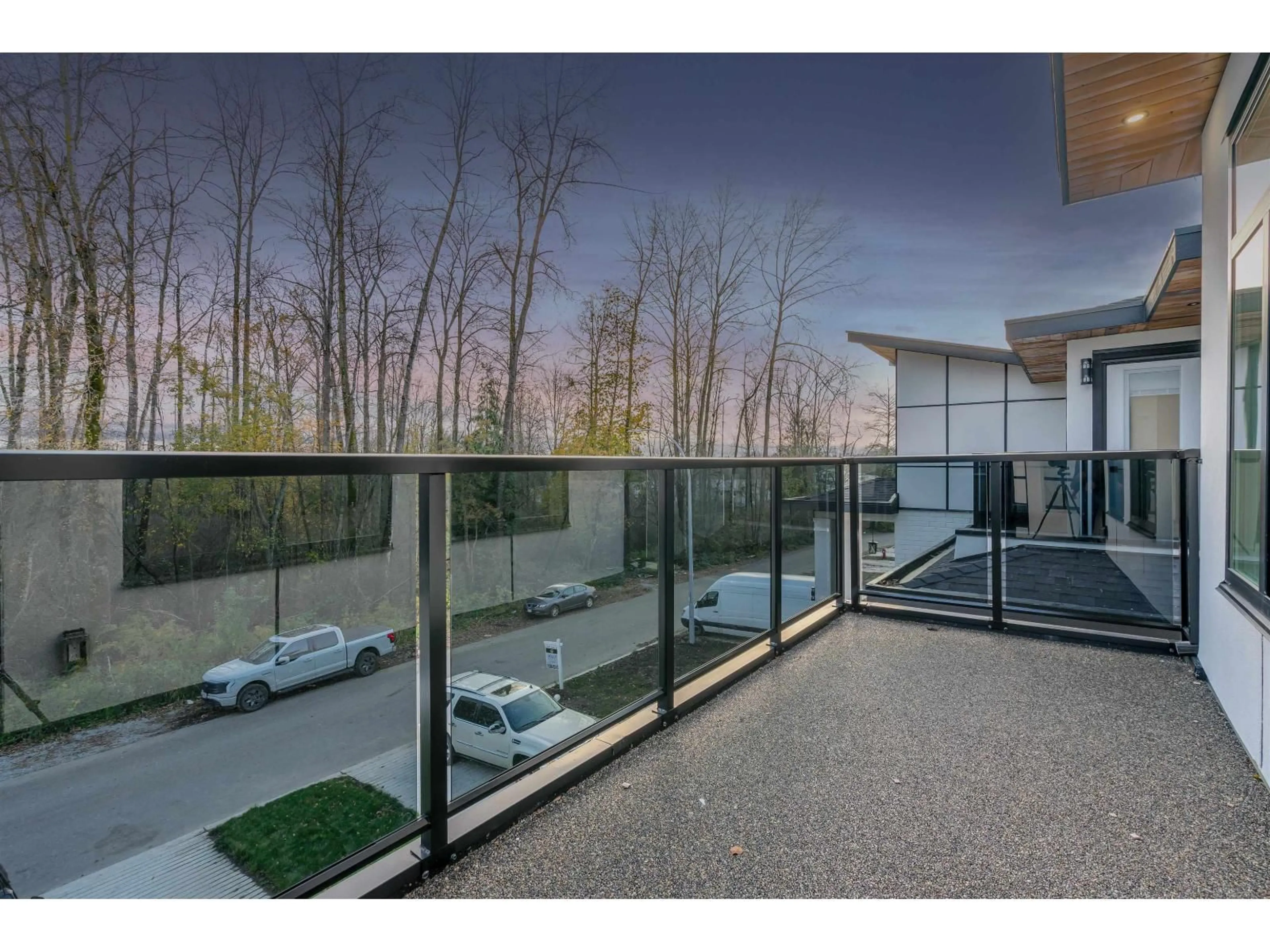 Patio, unknown for 16647 18, Surrey British Columbia V3Z9X5