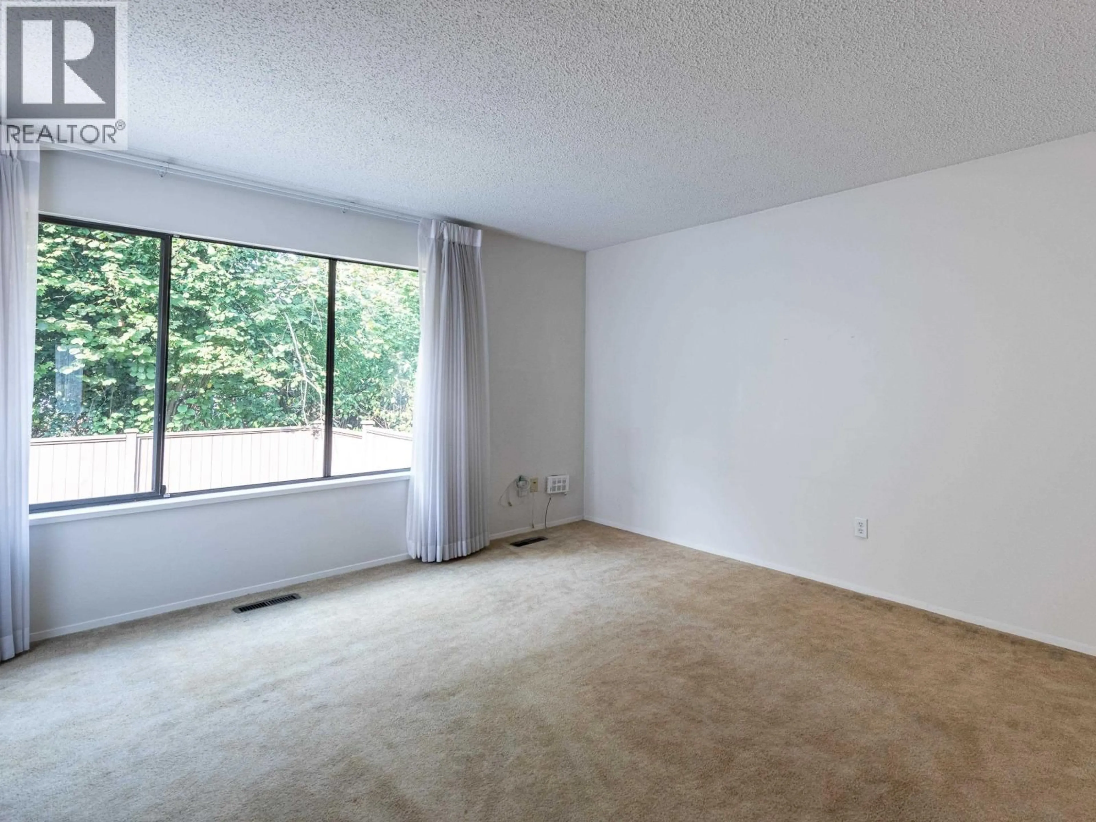 A pic of a room for 4245 BIRCHWOOD CRESCENT, Burnaby British Columbia V5G4E6