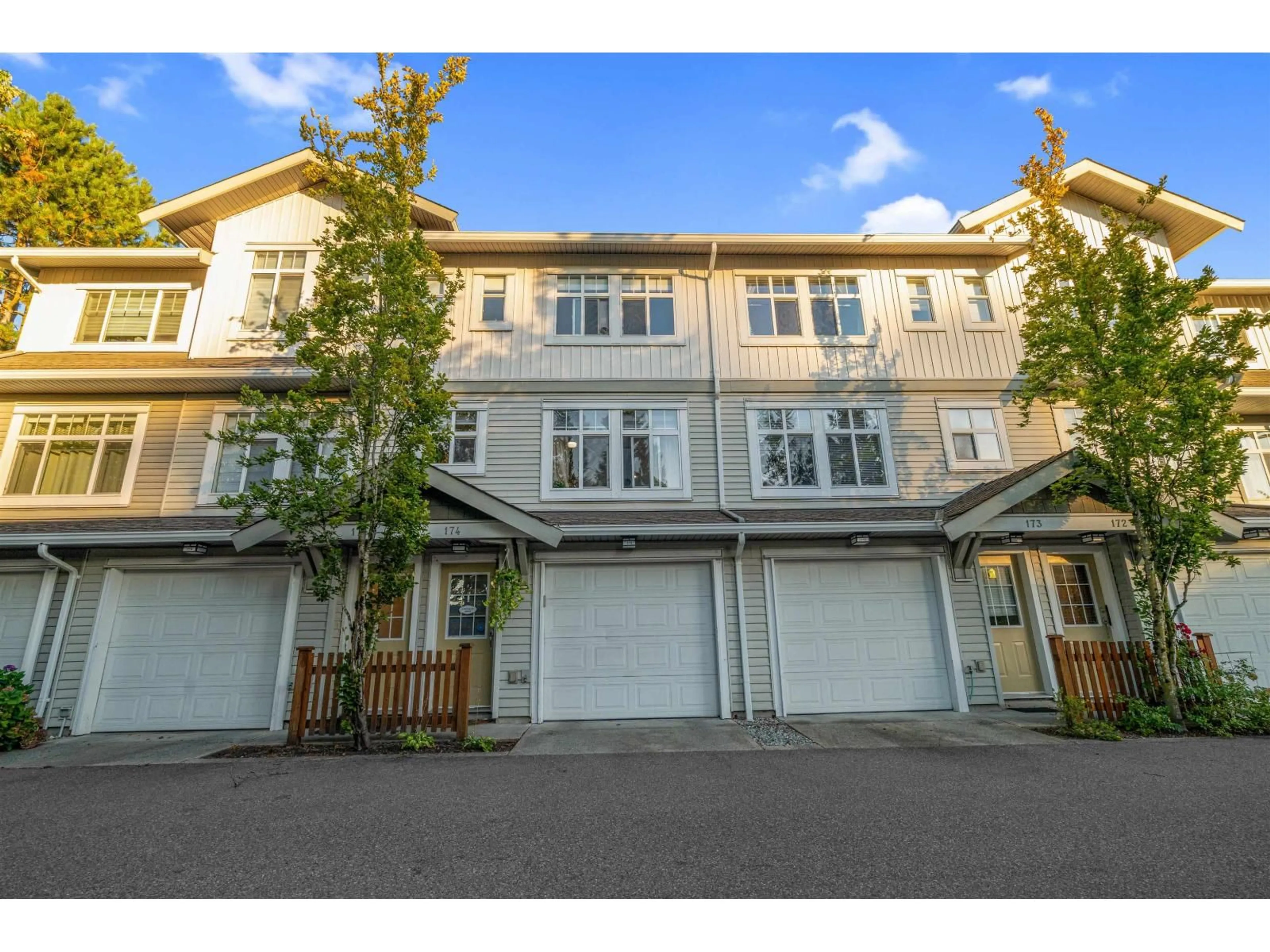 A pic from outside/outdoor area/front of a property/back of a property/a pic from drone, street for 174 - 16177 83, Surrey British Columbia V4N5T3