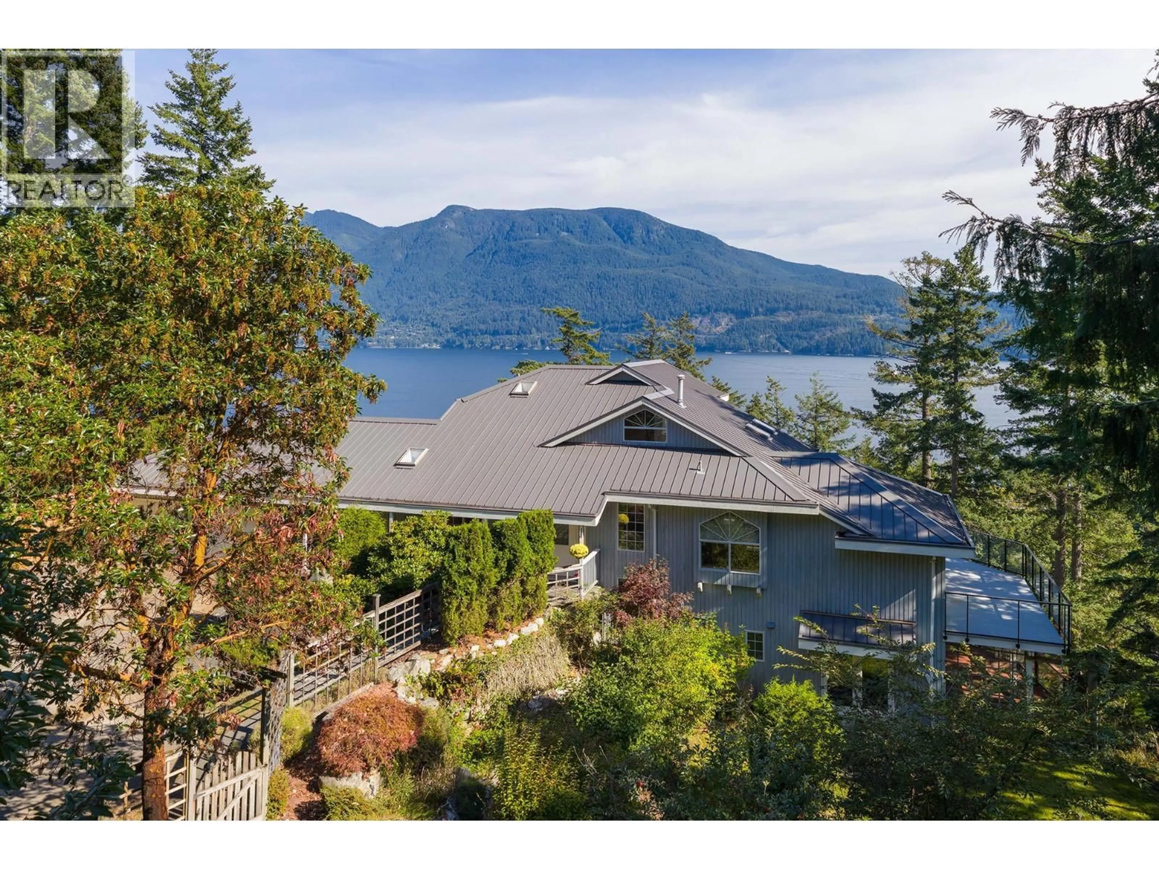 A pic from outside/outdoor area/front of a property/back of a property/a pic from drone, water/lake/river/ocean view for 252 JASON ROAD, Bowen Island British Columbia V0N1G1