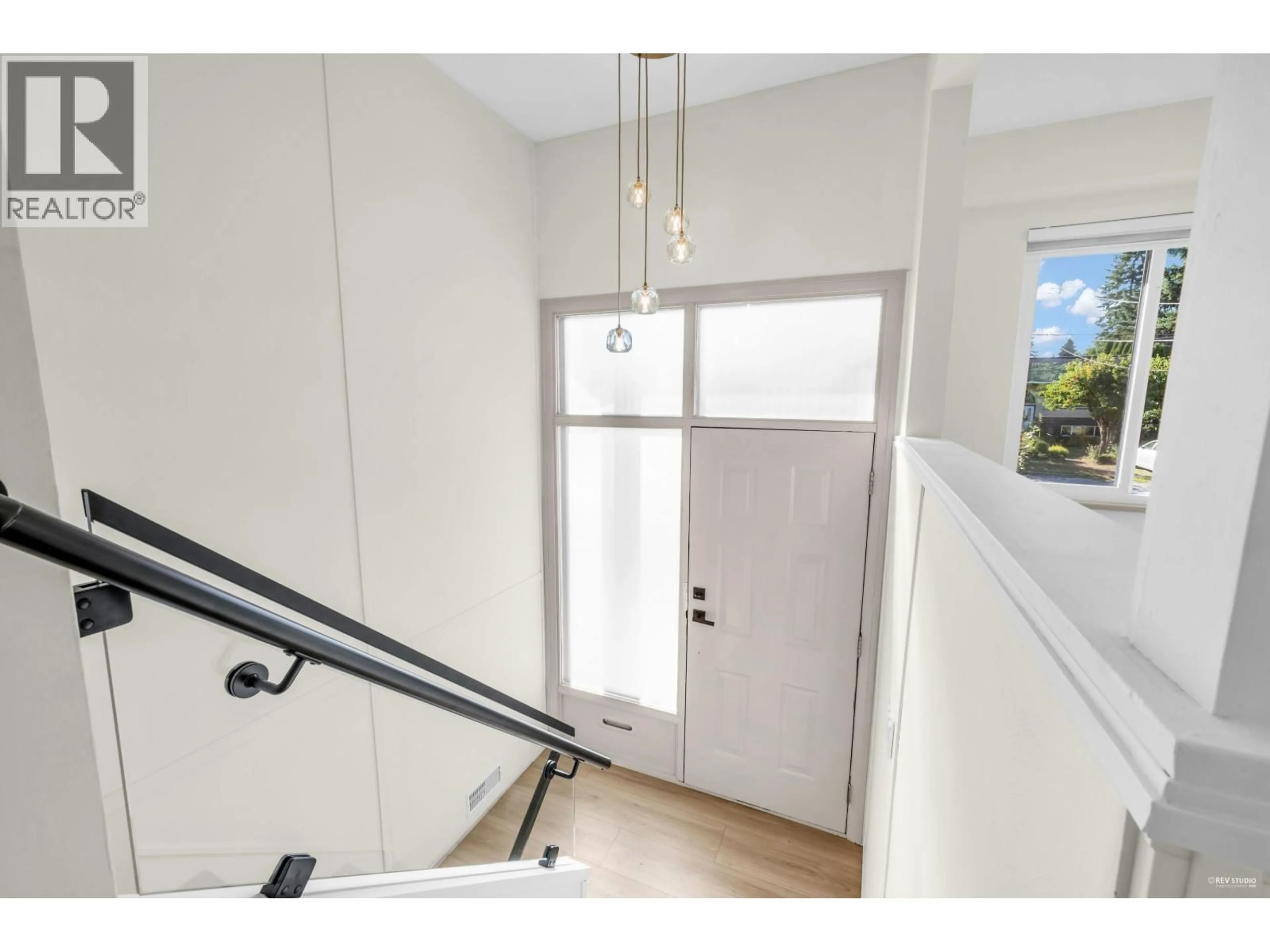 Indoor entryway for 3640 ST. ANNE STREET, Port Coquitlam British Columbia V3B4G8