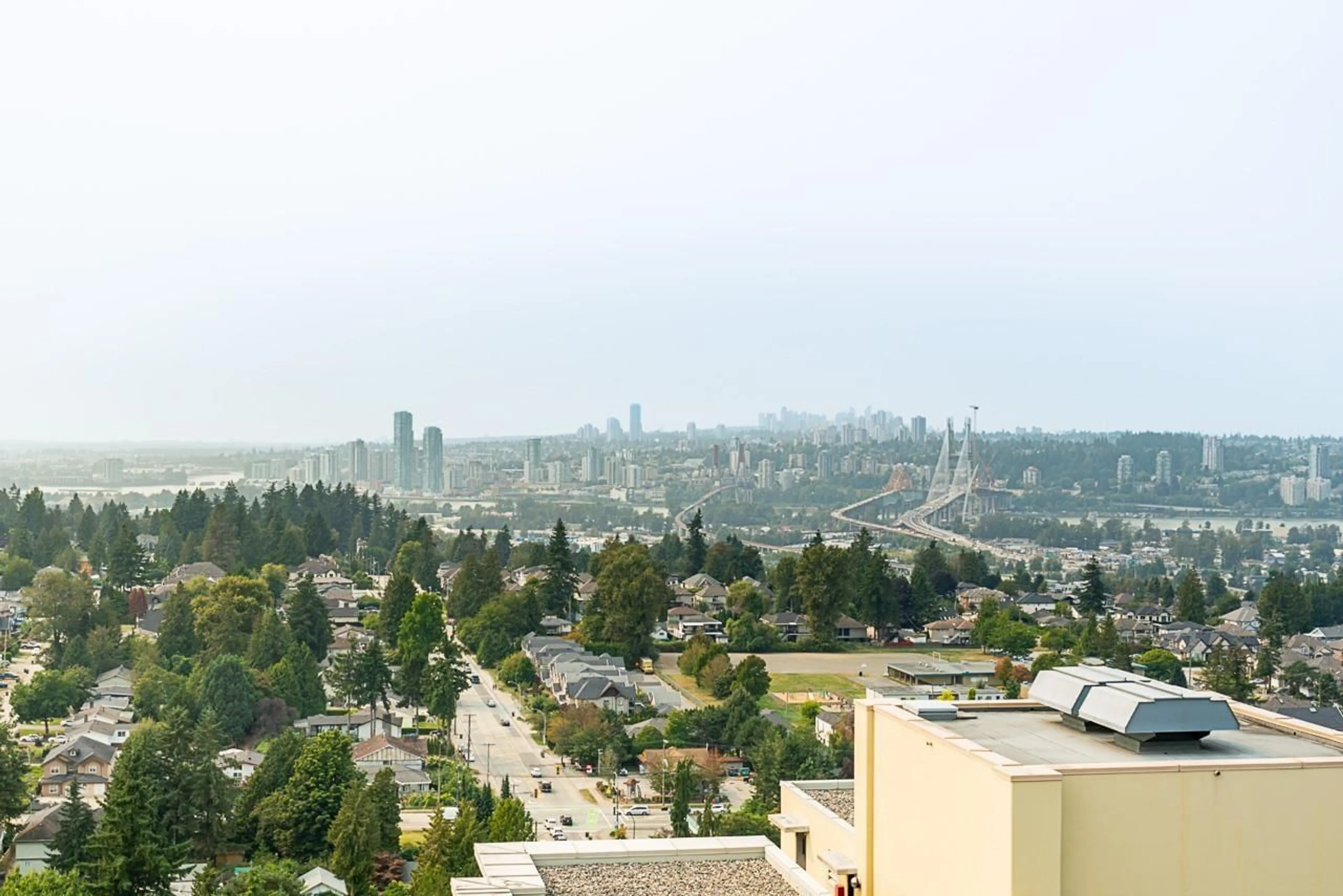 Blurry image for 2507 - 10777 UNIVERSITY, Surrey British Columbia V3T0E6