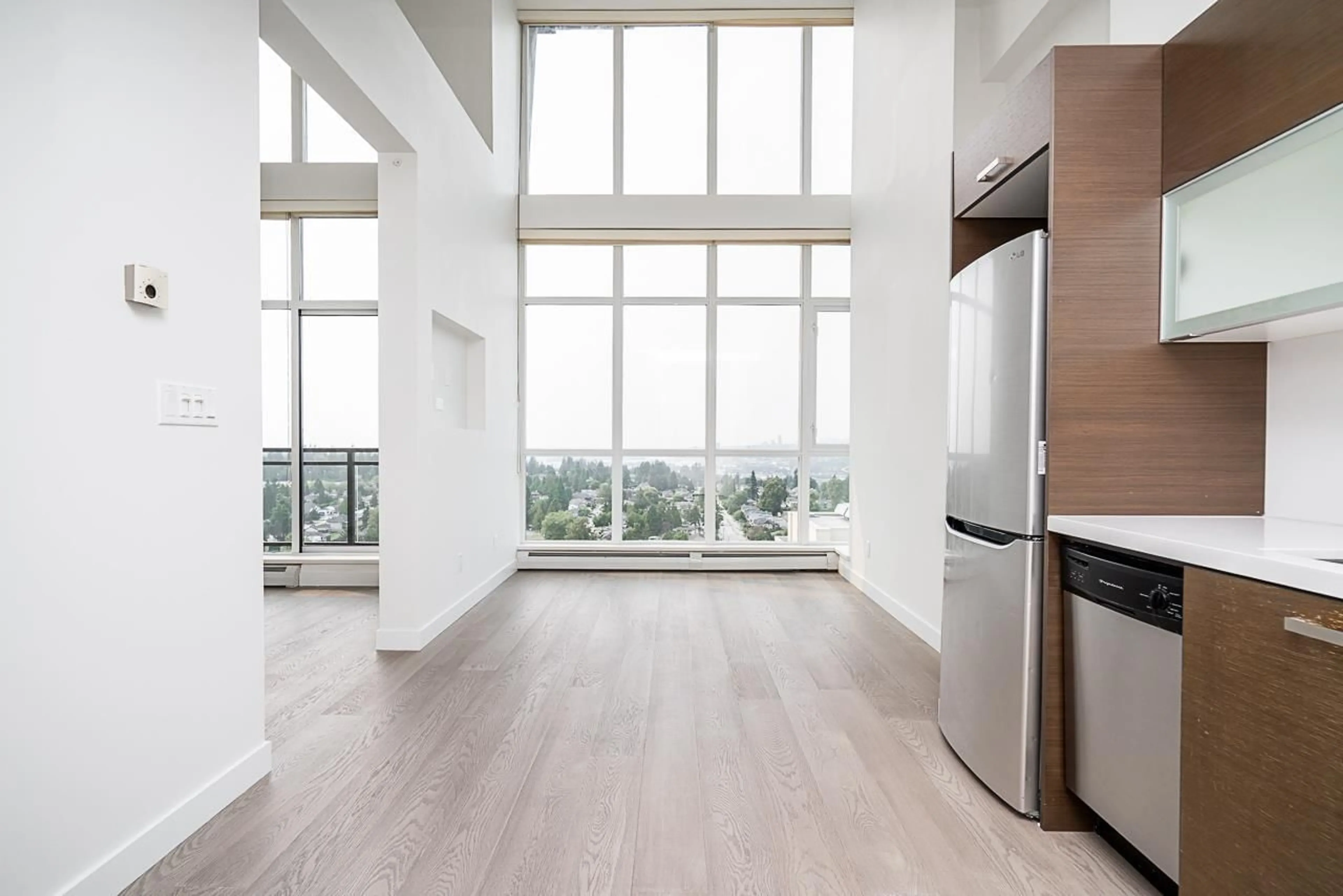 Open concept kitchen, unknown for 2507 - 10777 UNIVERSITY, Surrey British Columbia V3T0E6