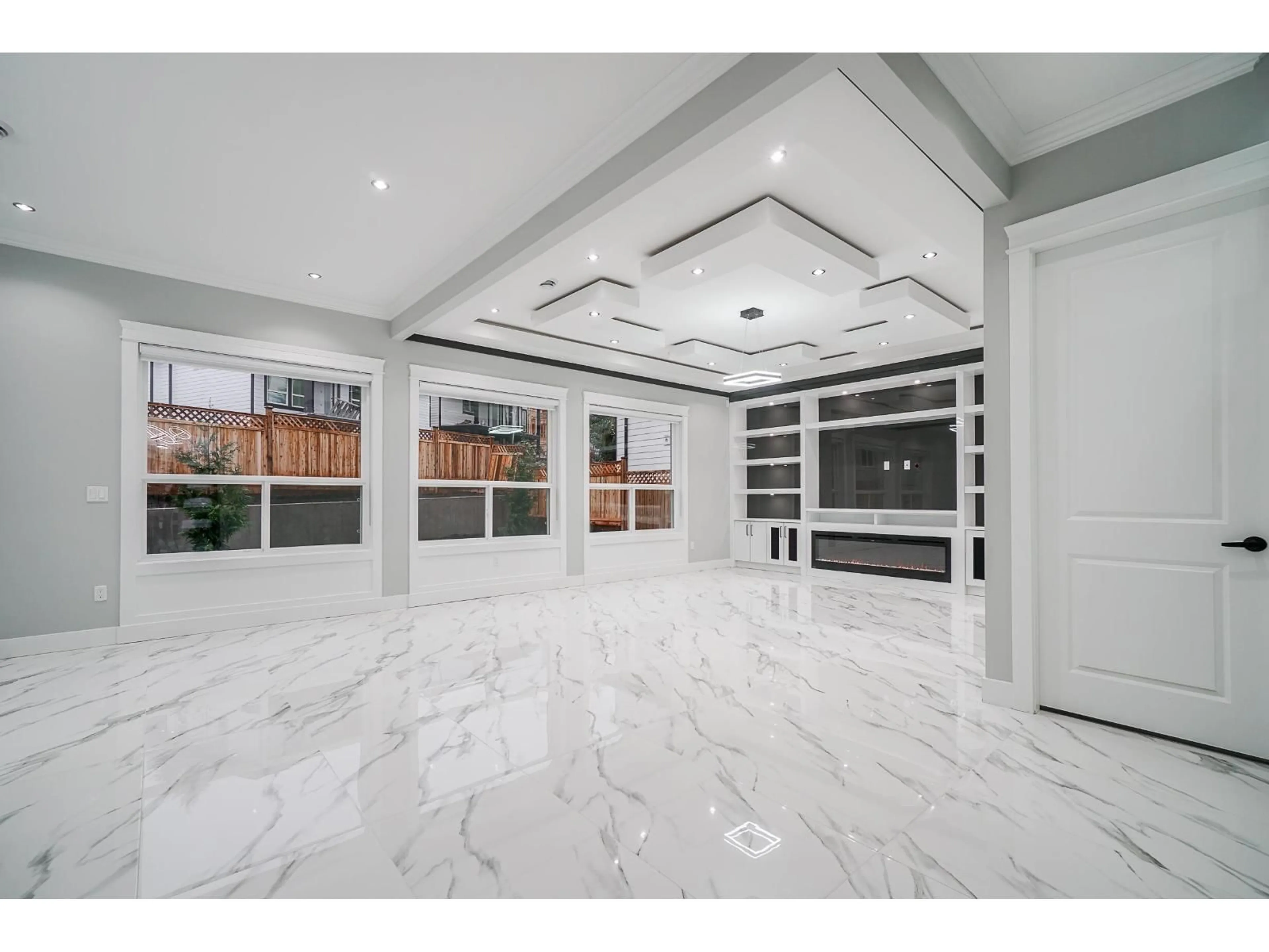 Unknown for 14220 114, Surrey British Columbia V3R5H3