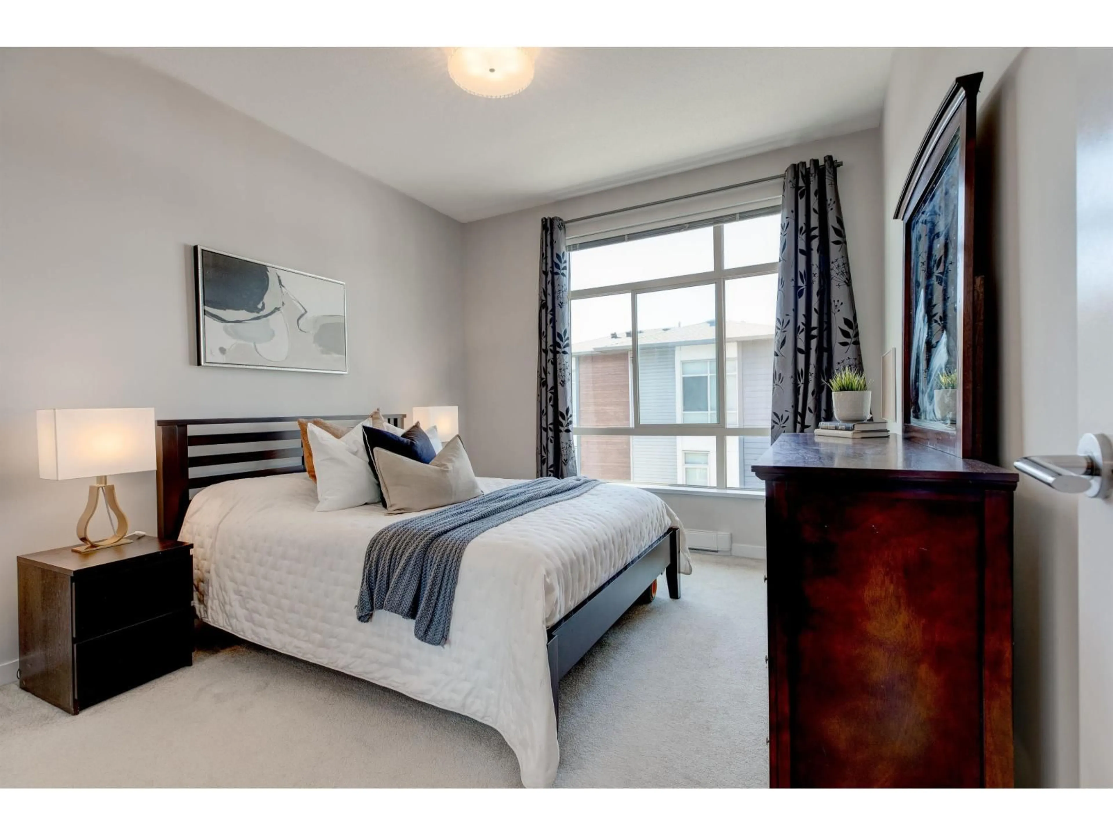 Bedroom with bed, carpet floor for 87 - 8473 163, Surrey British Columbia V4N6M7