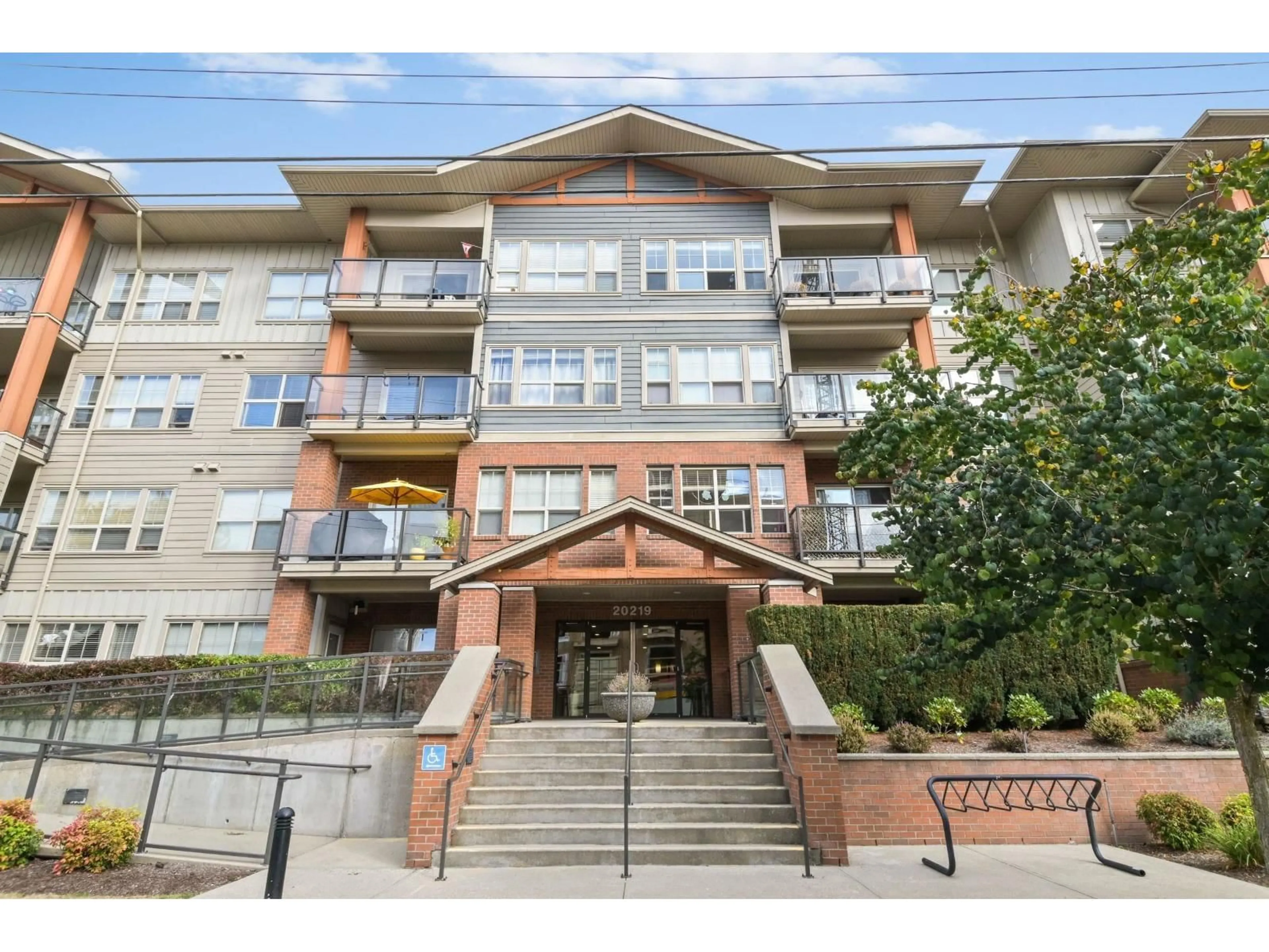 Unknown for 403 - 20219 54A, Langley British Columbia V3A0C7