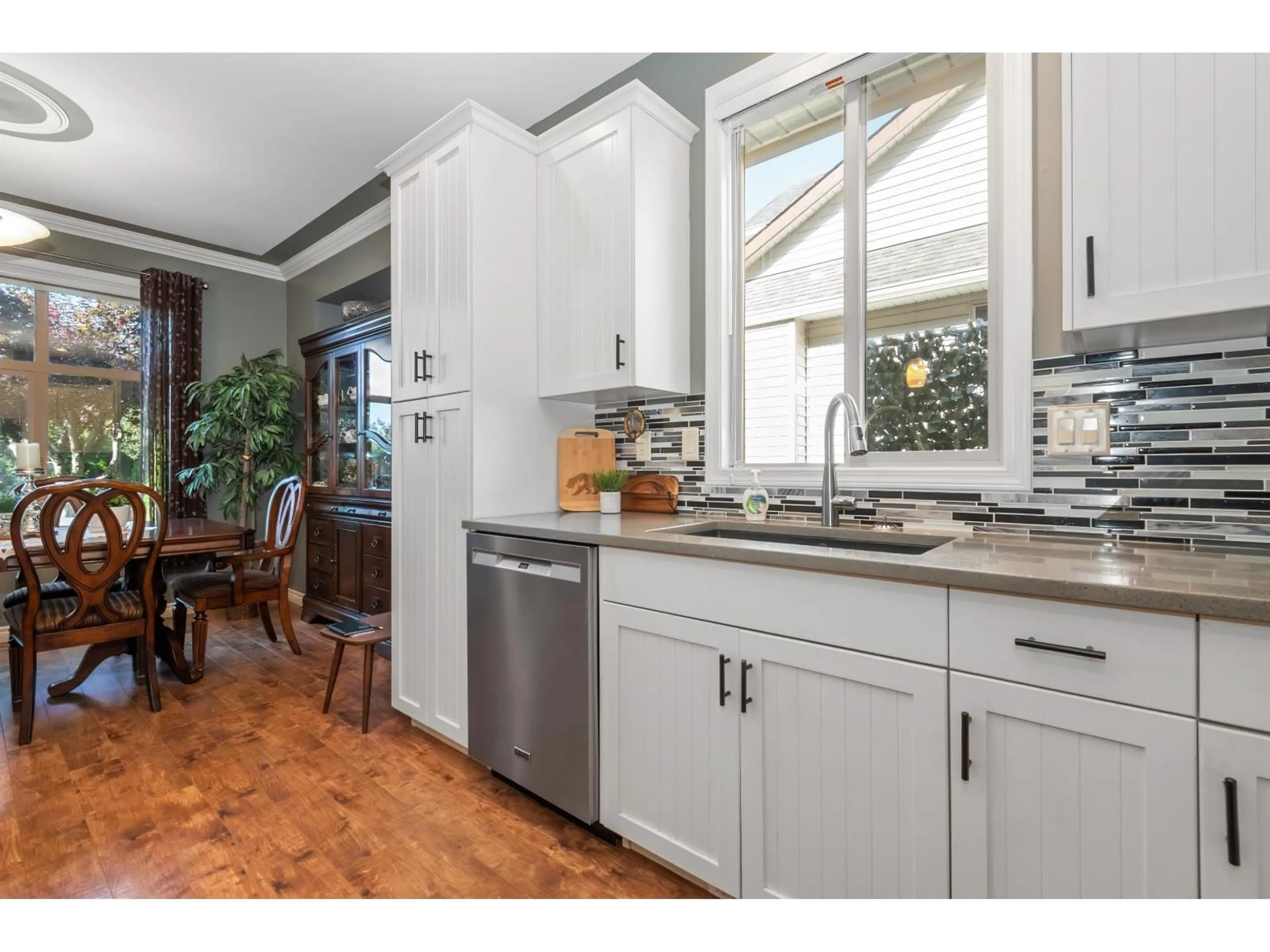 Open concept kitchen, unknown for 2019 ABERDEEN DRIVE, Agassiz British Columbia V0M1A1
