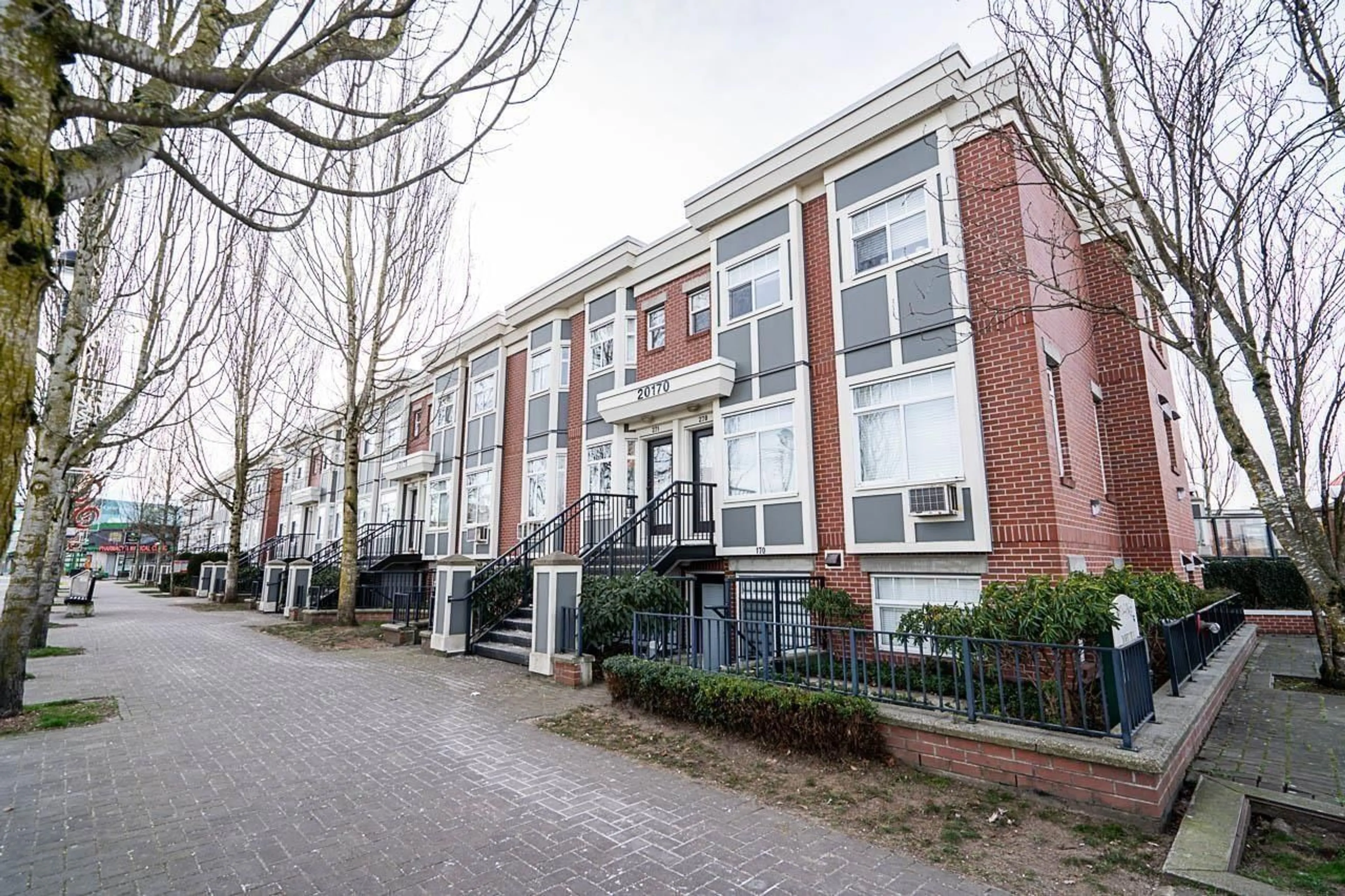 Home with brick exterior material, street for 271 - 20170 FRASER, Langley British Columbia V3A0B5